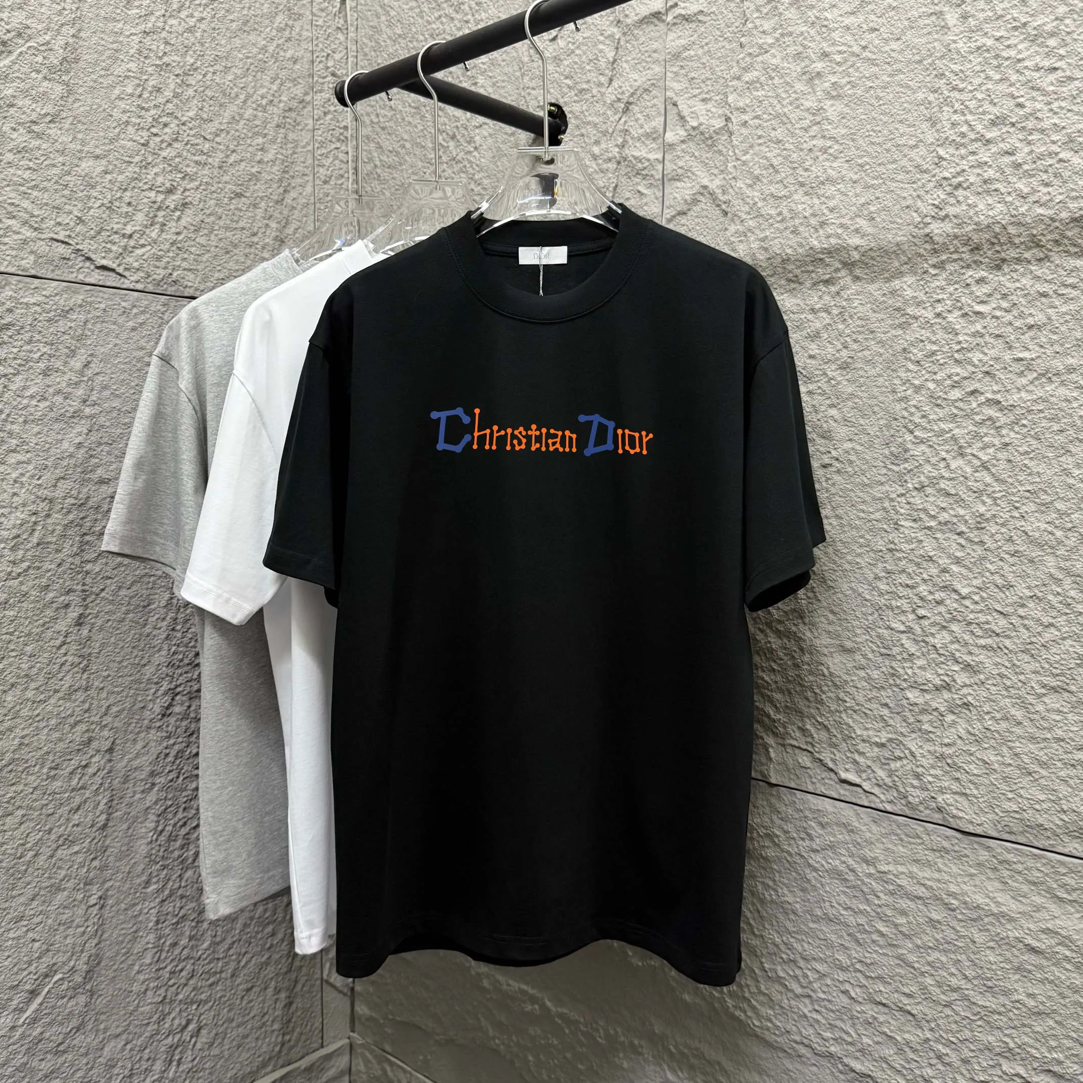 Dio 2025 New Arrival Classic T Same Style ：Black White Size： S （90-130 ） M （120-150 ） L （140-165 ） XL （160-180 ） XXL （180 ）