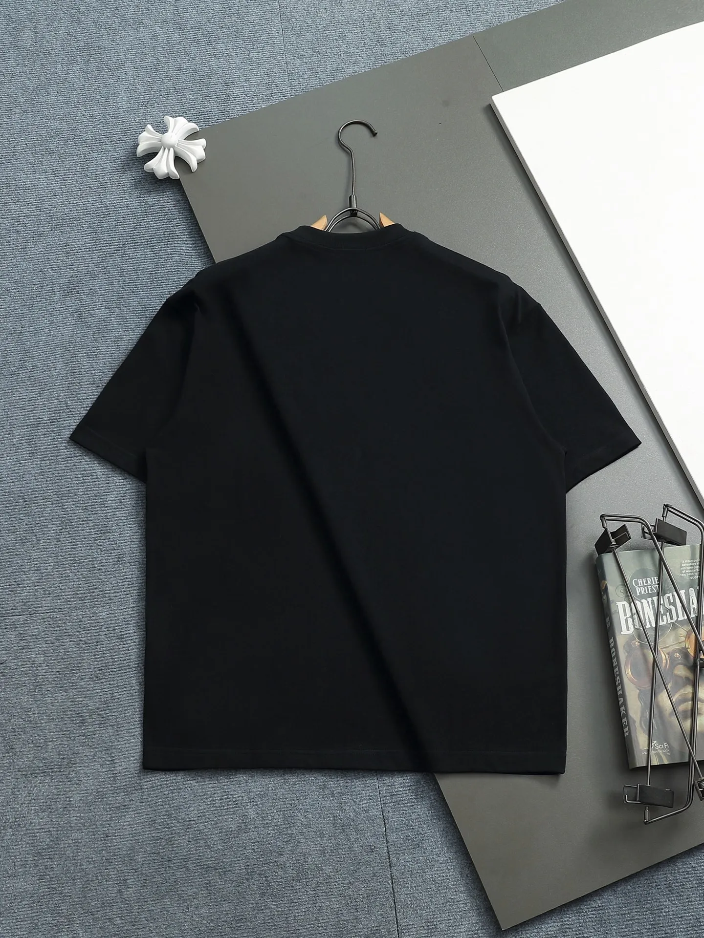 DIOR CD Logo 🪡 ， Retro Same Style Versatile : Black White Size：S M L XL