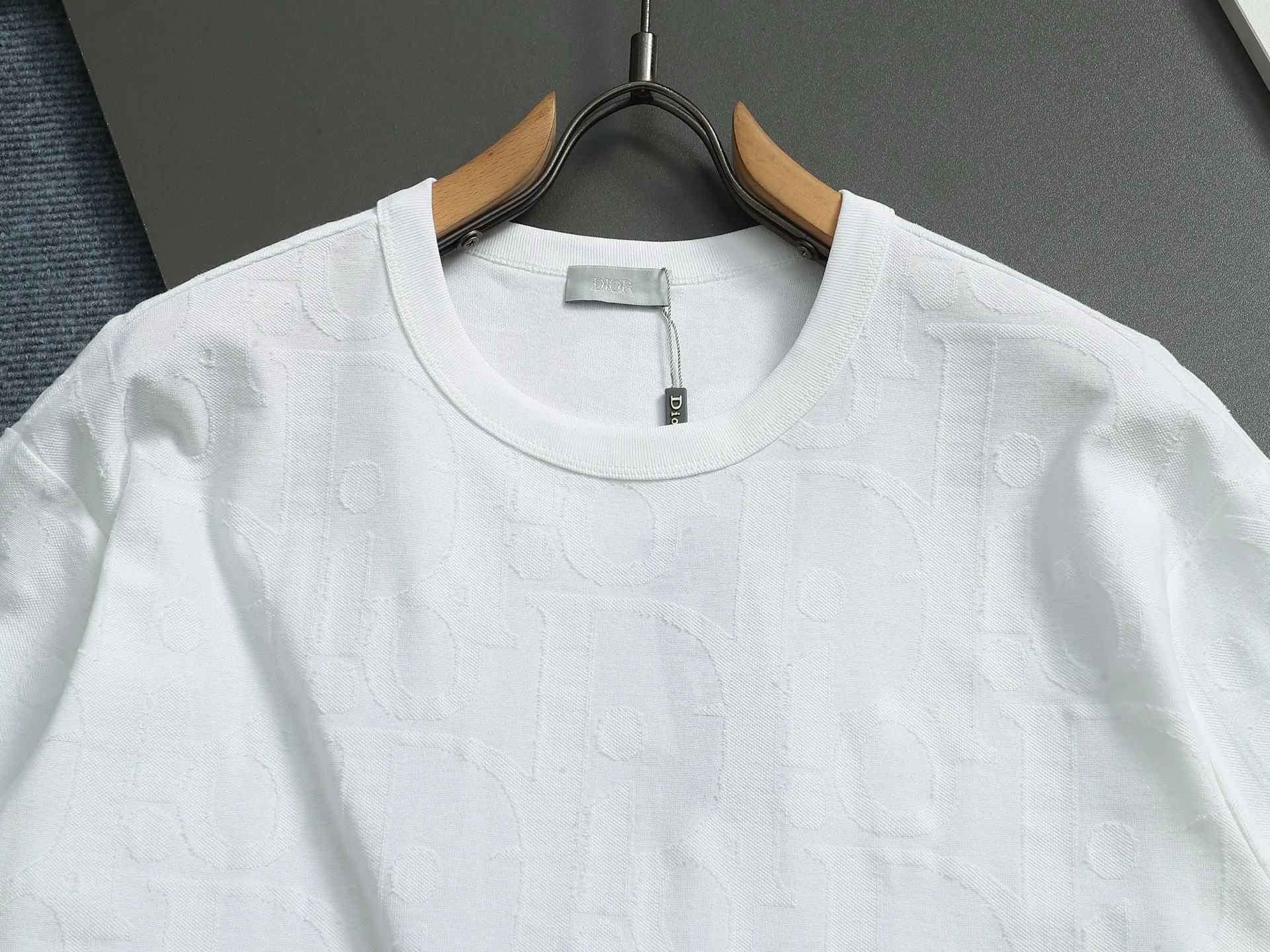 DIOR Logo 🪡 ， Retro Same Style Versatile : Black White Size：S M L XL