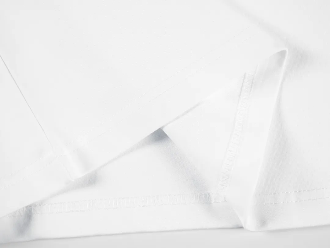 DIOR logo ： g 100% ， ！ uv d 65 ， ， ， ， ！ ： ， ， ， ：12C 。 XS S M L