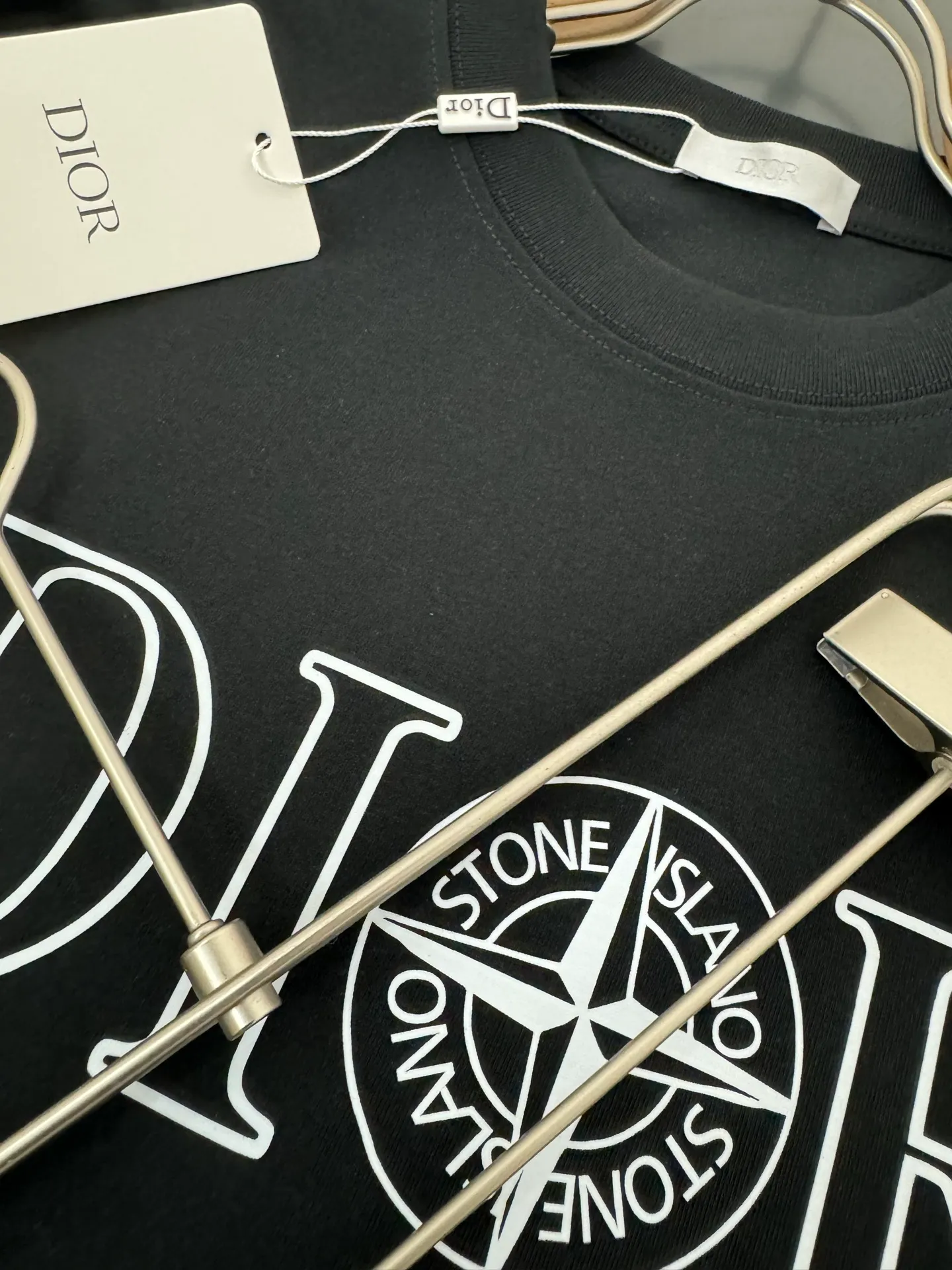 DIOR* g t Breathable logo New Arrival t ， ， Versatile ：Black White Red Sizes：S M L XL XXL