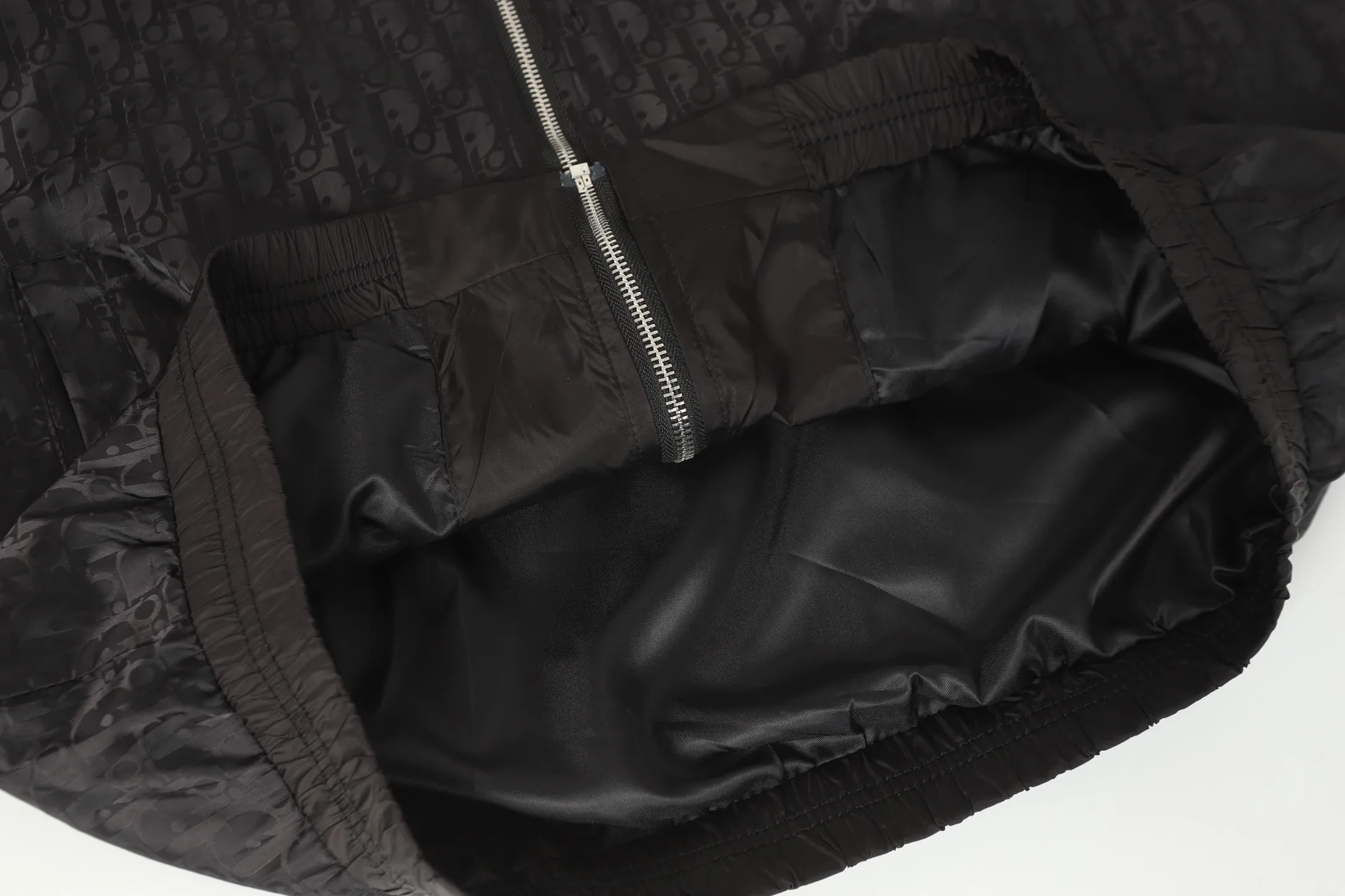 Dior/ logo ， 。 ， 。 。 New Arrival Same Style ， ， ， ， ， 。 ， ， 。 ：Black Size：S/M/L/XL