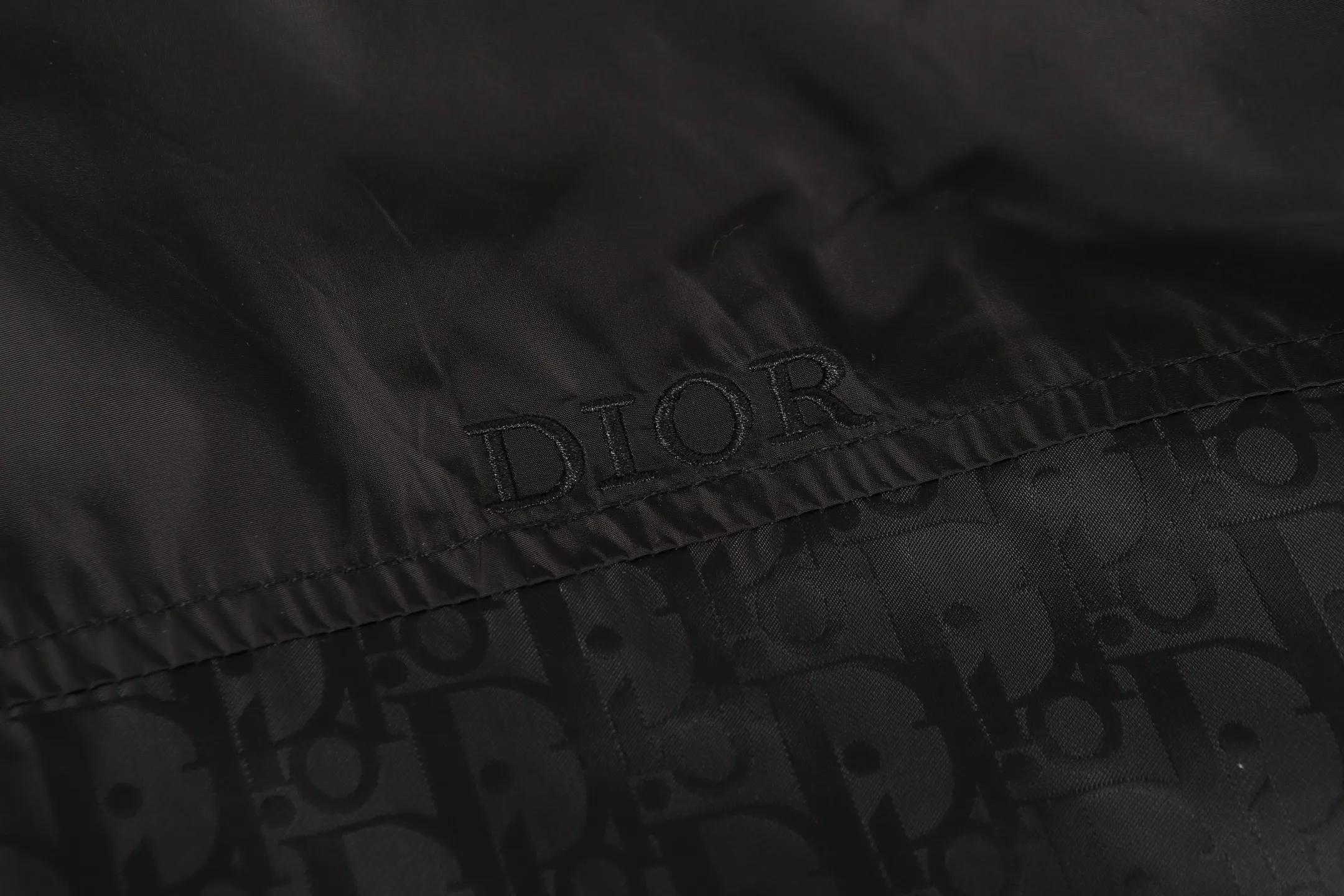Dior/ logo ， 。 ， 。 。 New Arrival Same Style ， ， ， ， ， 。 ， ， 。 ：Black Size：S/M/L/XL