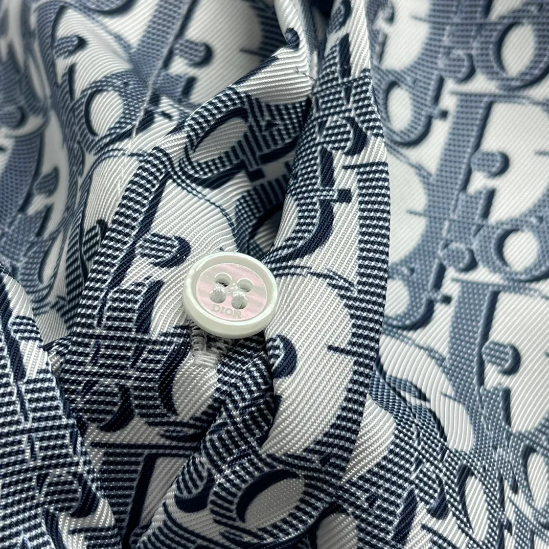CD Classic Size S-XL Classic Oblique 。 White Blue ， ， 。 ， 。