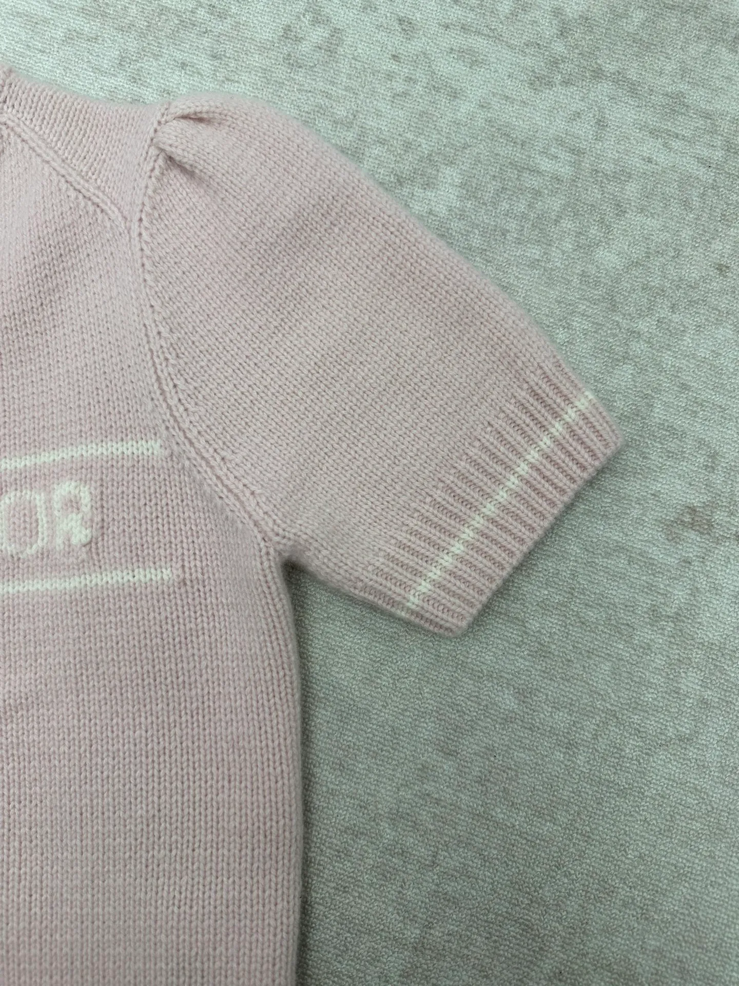 25ss New Arrival Pink 。 Pink ， White Christian Dior ， 。 ， 。 ， 。 Sizes：S.M.L.XL.