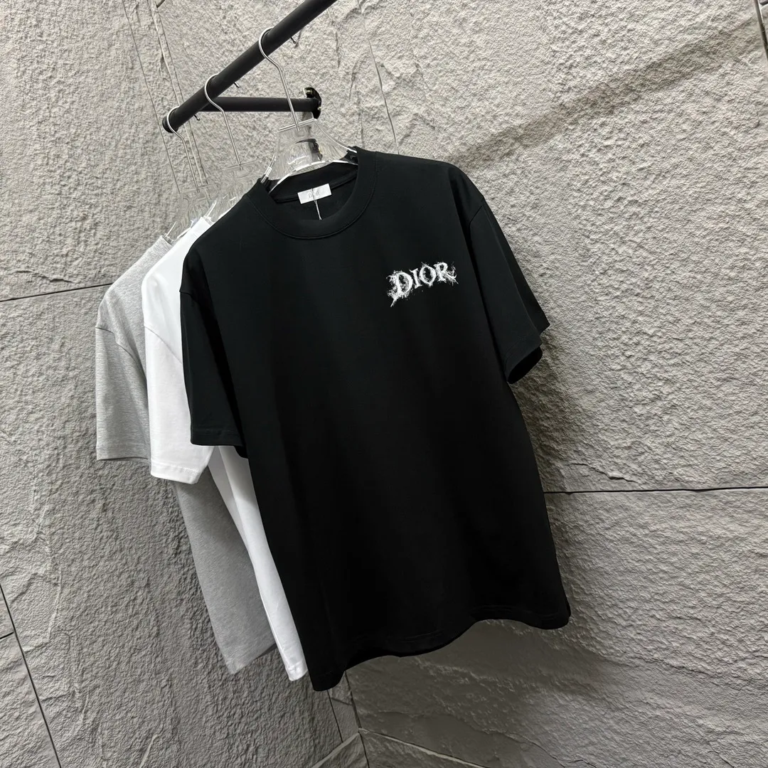Dio 2025 New Arrival Classic T Same Style ：Black White Size： S （90-130 ） M （120-150 ） L （140-165 ） XL （160-180 ） XXL （180 ）