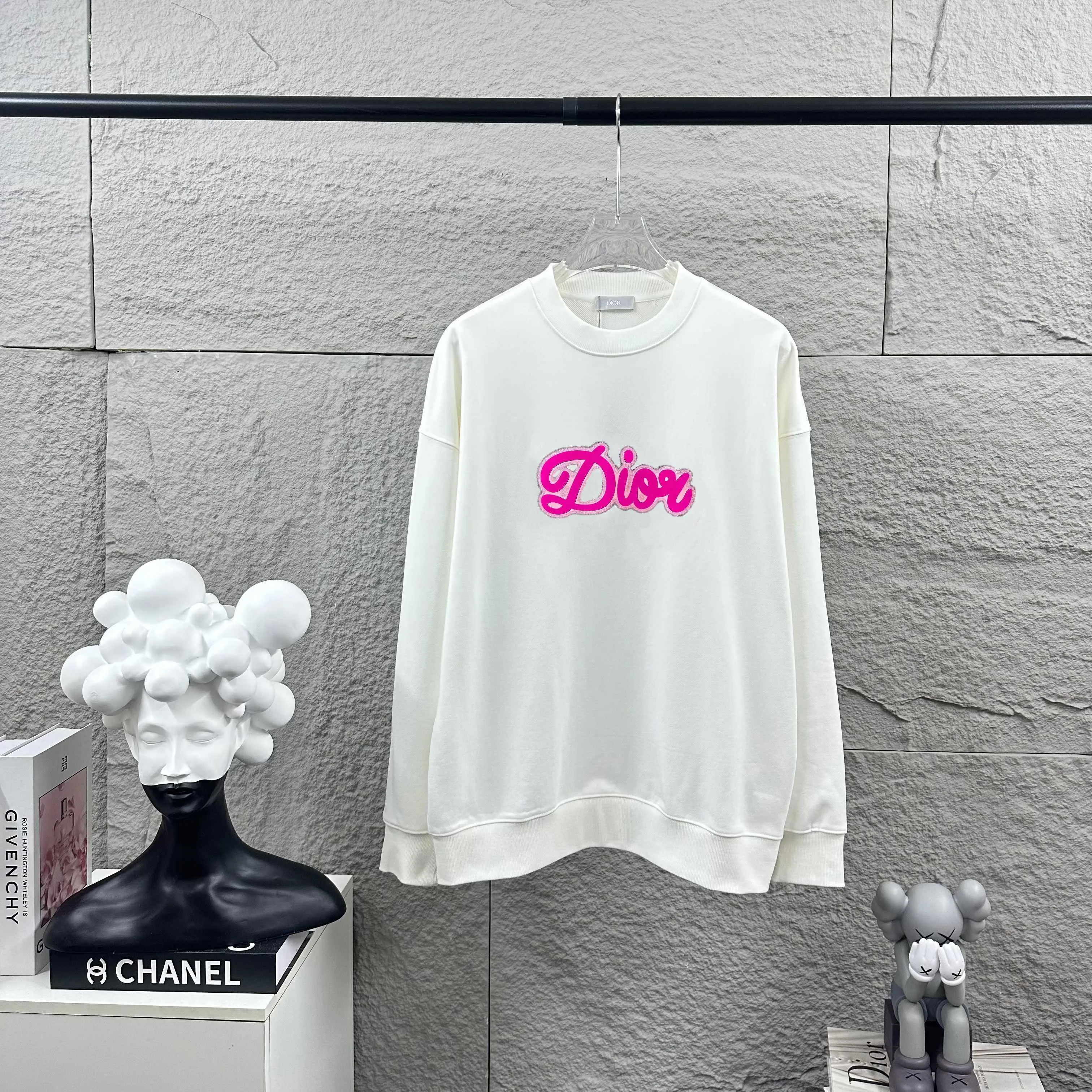 Dio 2025 New Arrival Classic + Same Style ：Black White Size： S （90-130 ） M （120-150 ） L （140-165 ） XL （160-180 ） XXL （180 ）