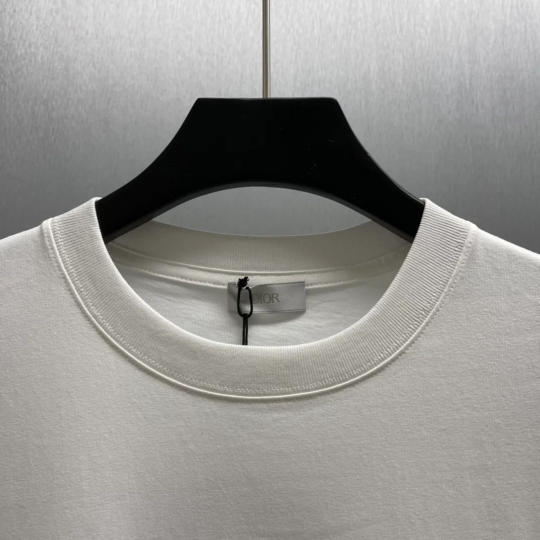 CD T Size : S-XL T Series ， Christian Dior Couture ， Classic 。 Black ， ， Classic 。 ， 。