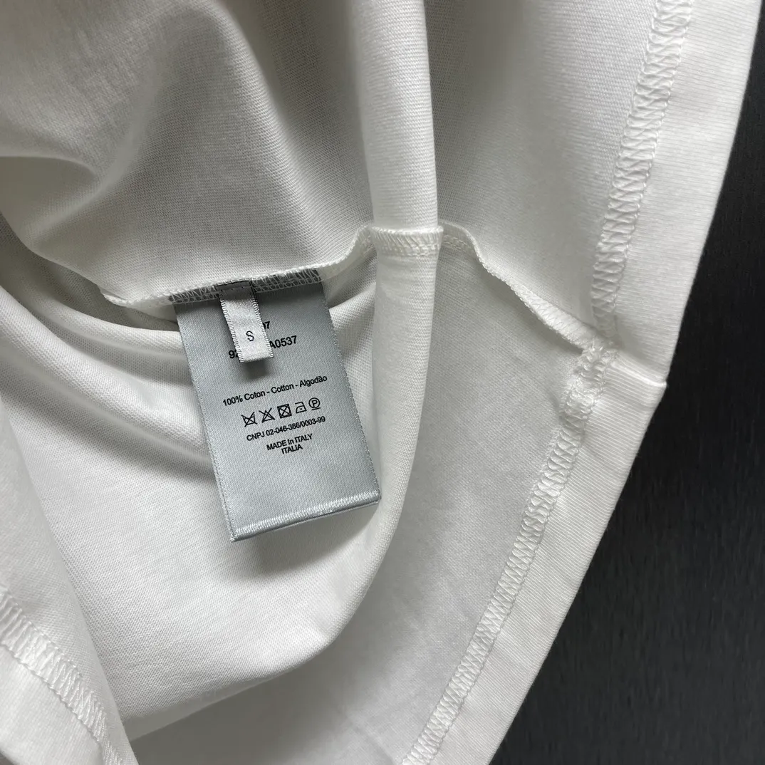 CD T Size : S-XL T Series ， Christian Dior Couture ， Classic 。 Black ， ， Classic 。 ， 。