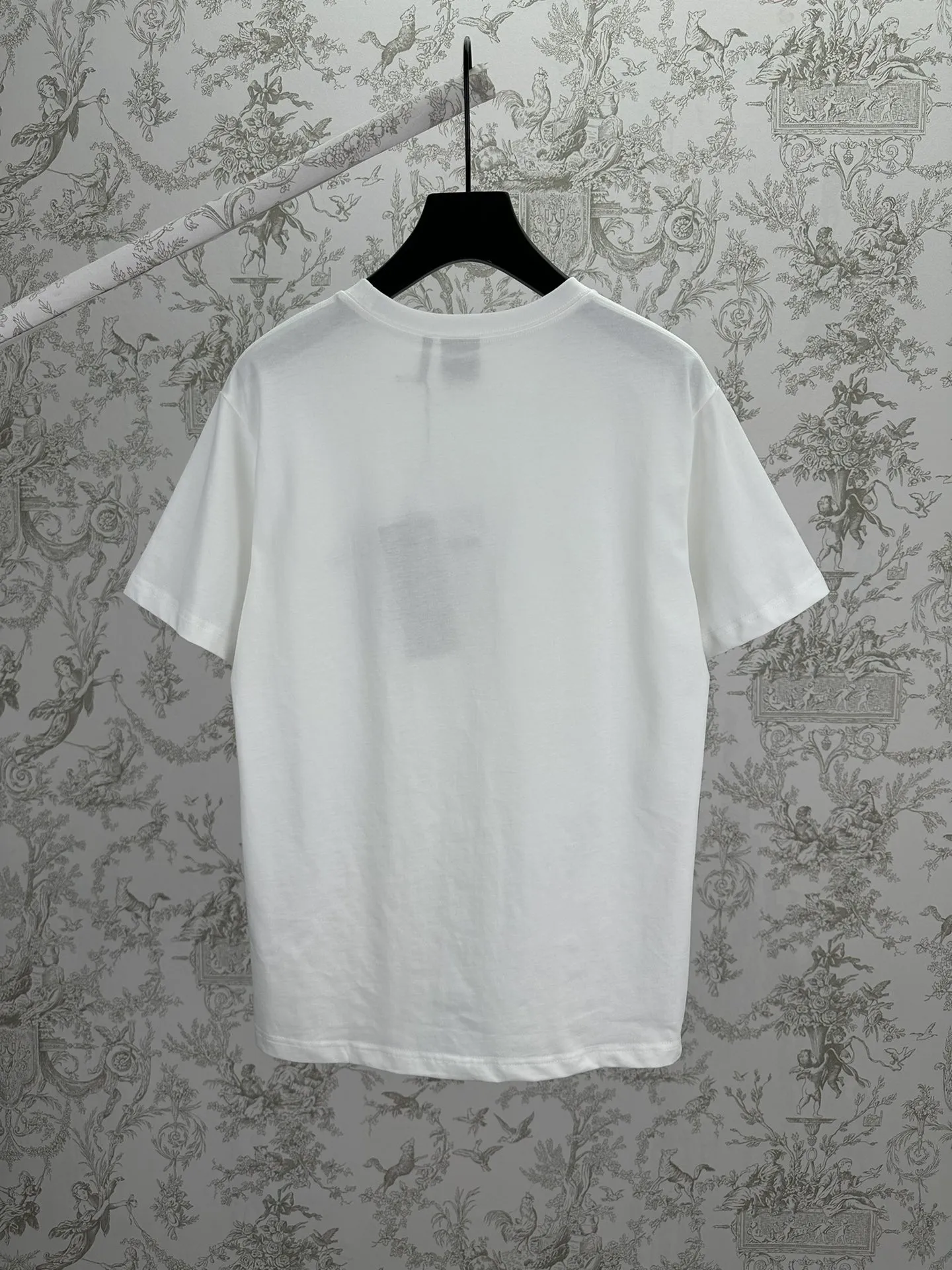 25ss New Arrival T White T Series ， Dior 。 White ， ， Dior 。 ， 。 Sizes：S.M.L.XL.