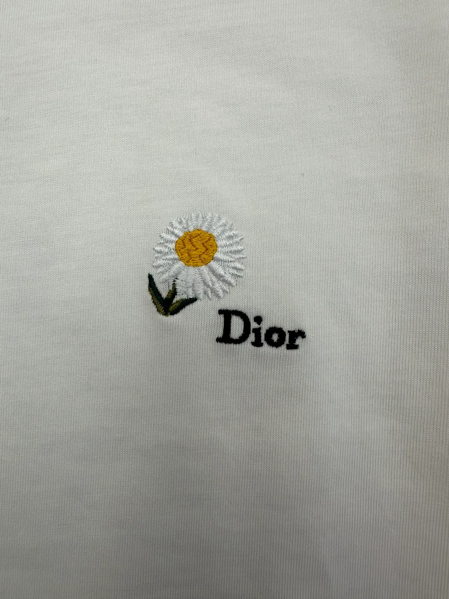 25ss New Arrival T White T Series ， Dior 。 White ， ， Dior 。 ， 。 Sizes：S.M.L.XL.