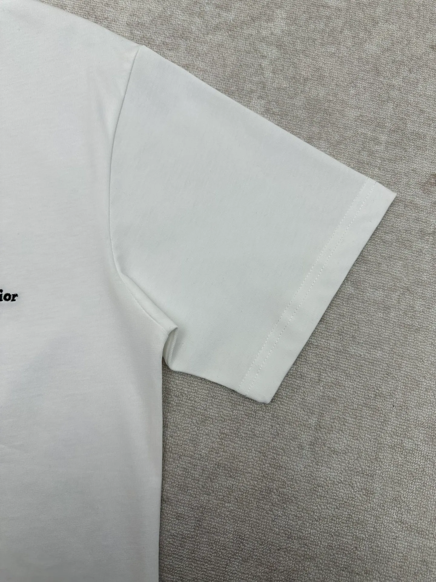 25ss New Arrival T White T Series ， Dior 。 White ， ， Dior 。 ， 。 Sizes：S.M.L.XL.