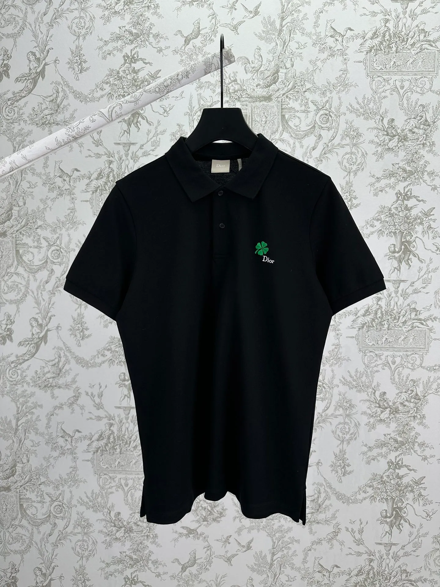 25ss New Arrival Polo Black Dior Clover · (Jonathan Anderson) Dior Clover Classic 。 Black ， Dior Clover 。 Series ， 。 Sizes：S.M.L.XL.