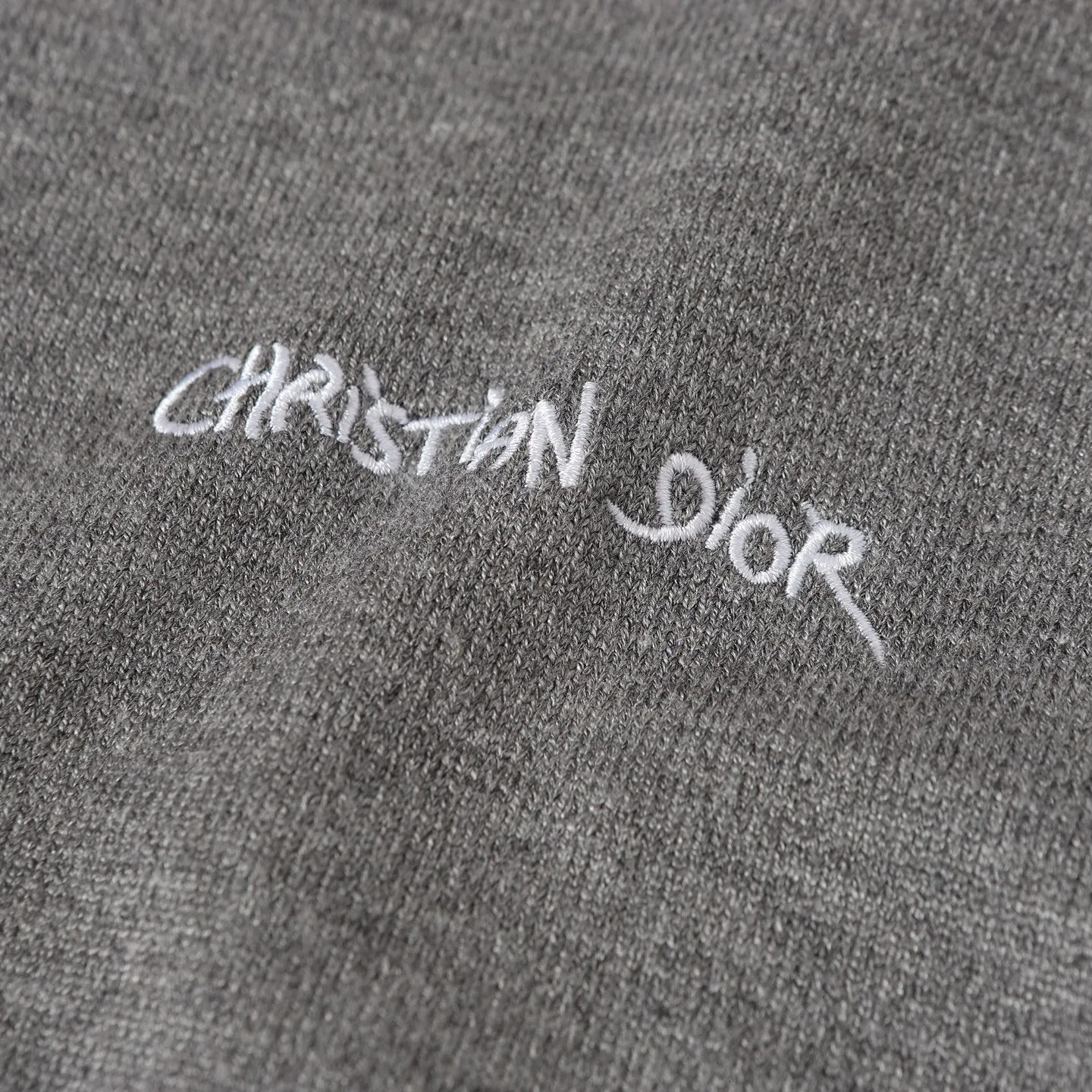 CD 24FW 13,000 ， 70 30 40 。 Gray， 12 ， ， 。 logo 。 Same Style！ size: S/M/L