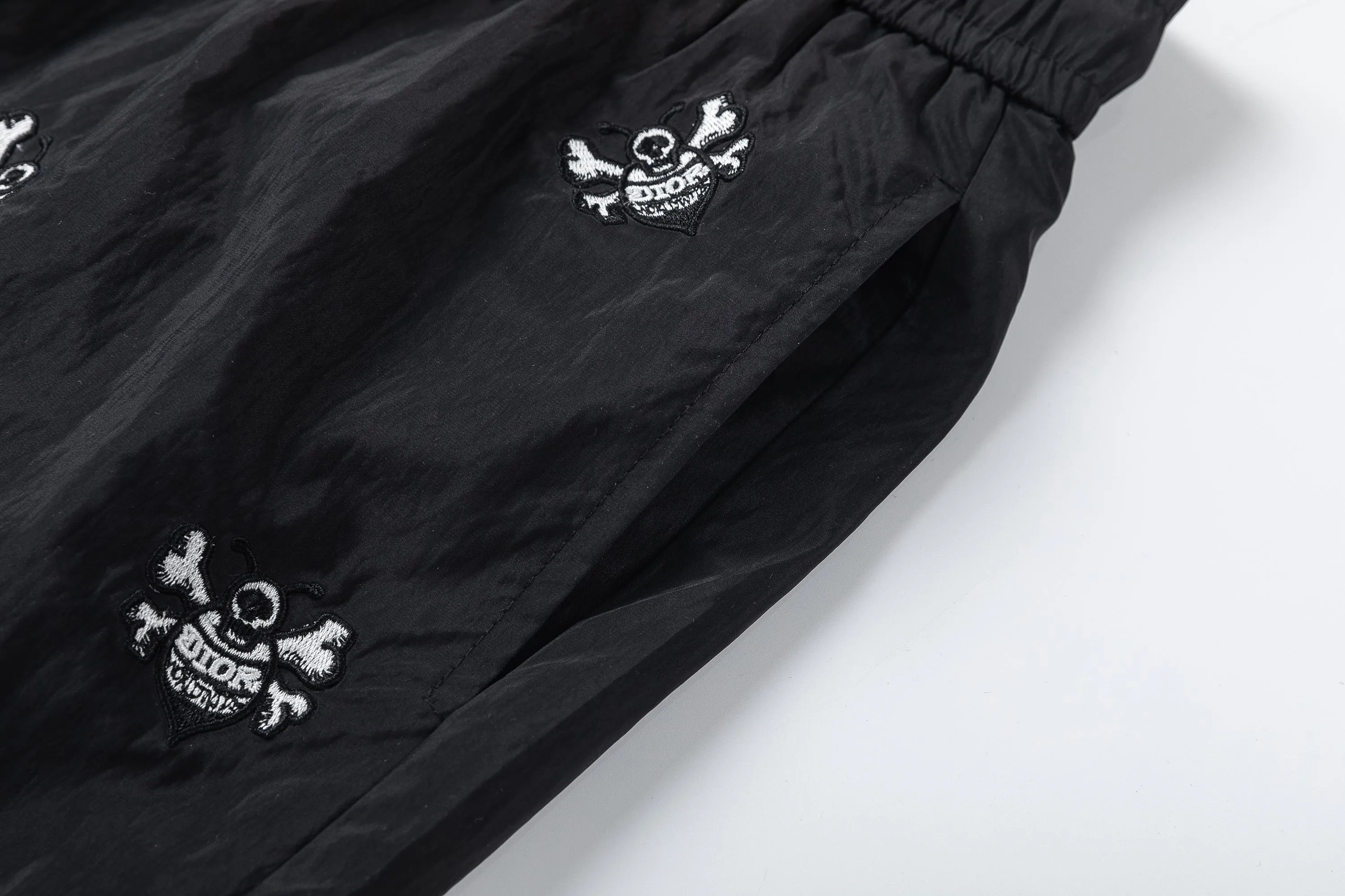 Di RO 2025 Logo 。New Arrival ， ！ 1-1 ， 、 ， 、 ！ ： Black White Sizes：S M L XL XXL