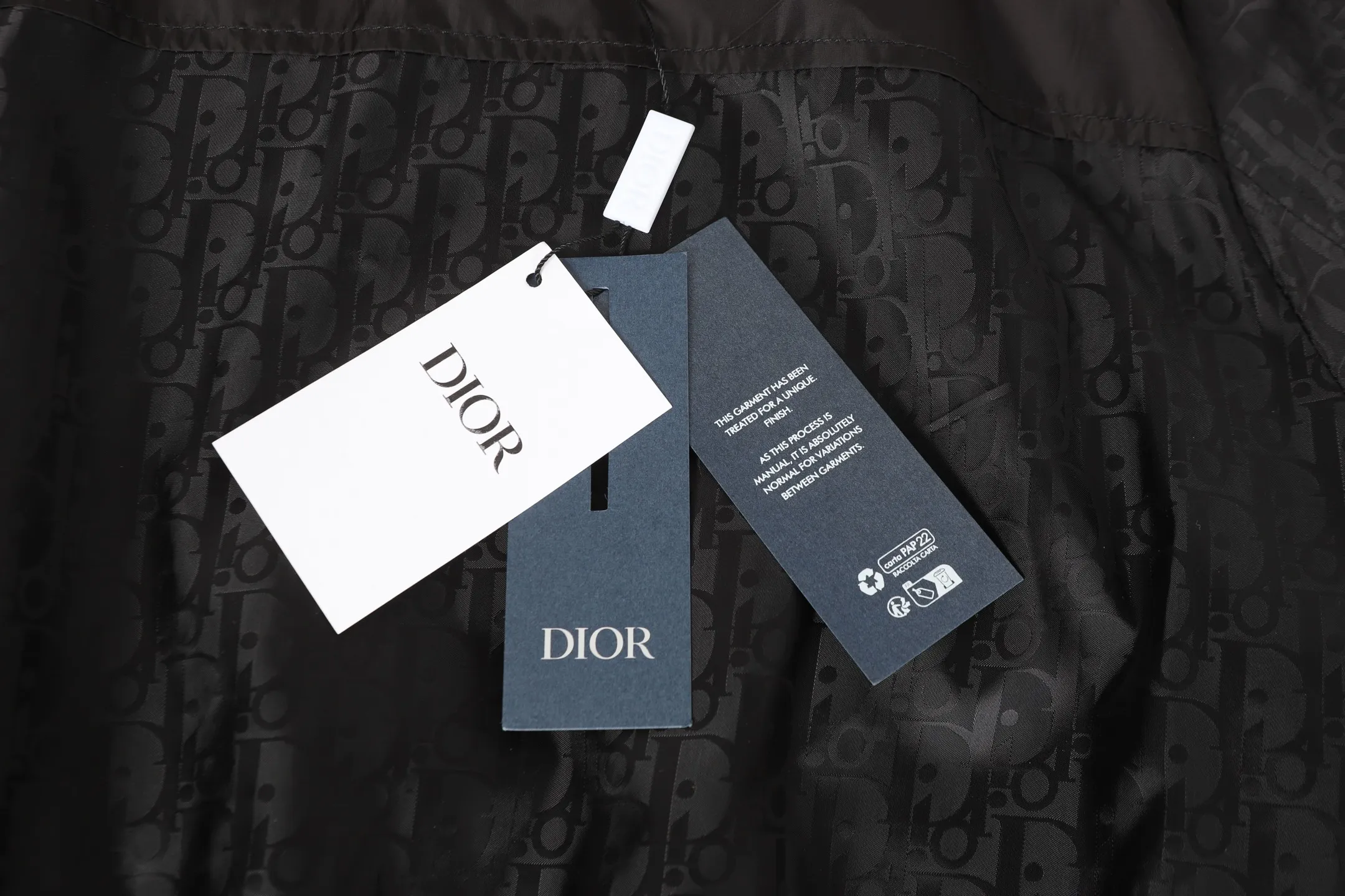 Dior/ logo ， 。 ， 。 。 New Arrival Same Style ， ， ， ， ， 。 ， ， 。 ：Black Size：S/M/L/XL