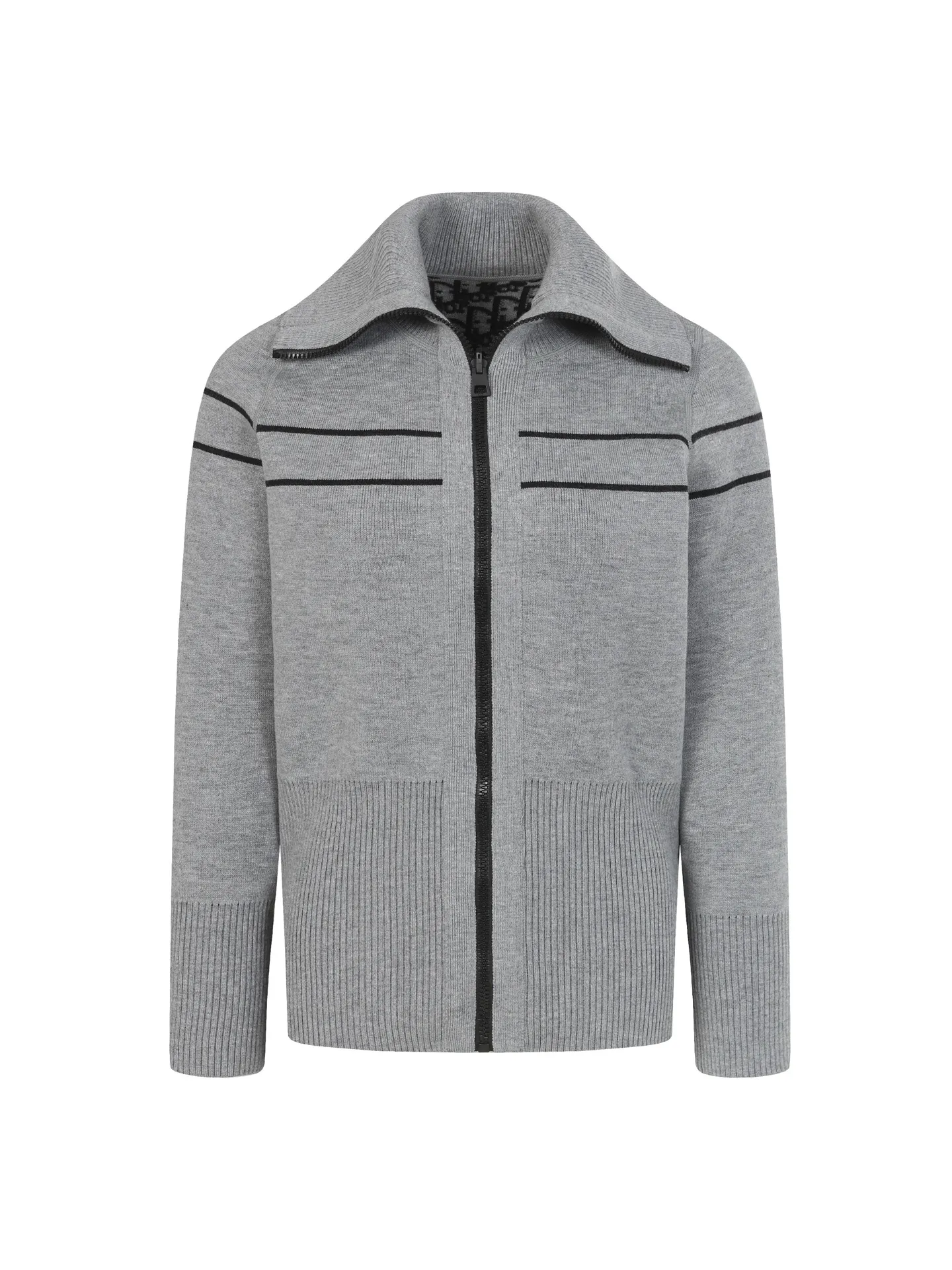 CD 25FW 【Gray】 32,000 ， ，DIOR Classic ， ： Gray ， Oblique 。 ， 。 、 ， 。 。 ， 。 Series Oblique ， ， DIOR 。 Size:S/M/L