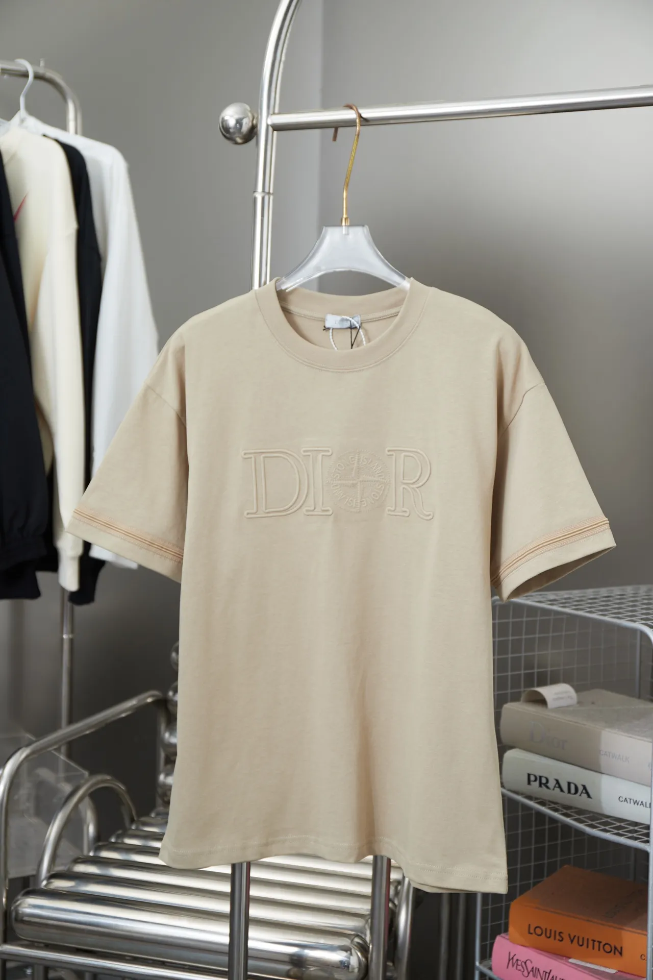 Quality DIOR/ 2024 T ， ， ， 、 ， Same Style S M L XL