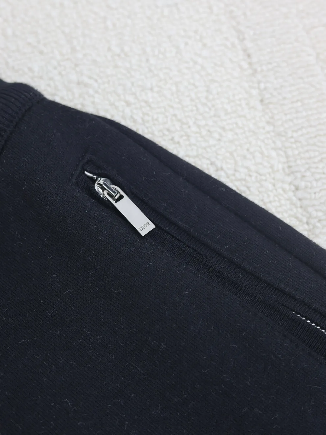 Dio 24New Arrival ： ， ， ， Classic ， ， Breathable ， ， 。 。 3D ， Size：S/M/L/XL