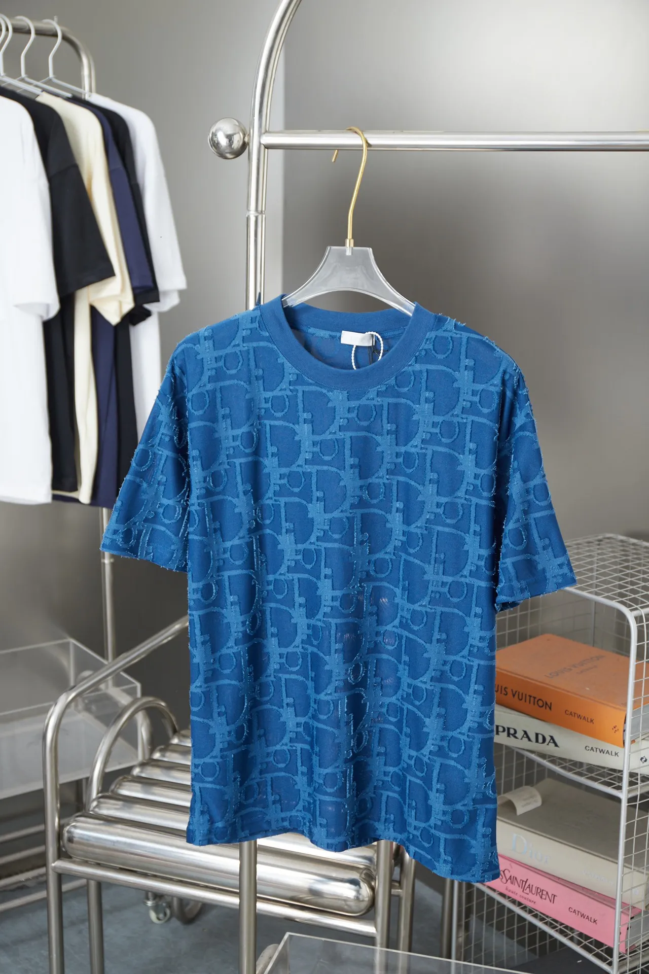 Dior 2025New Arrival ， 32S ，32S 32 ， 、 ， Wear-Resistant ， Breathable 。 ， ， ， 。 ， Oblique ， 。 ， 。 ， ， 。 ， ， 。 。 ， H ， 。 、 、 ， 、 。 ， 。 ， 、 。 S M L XL