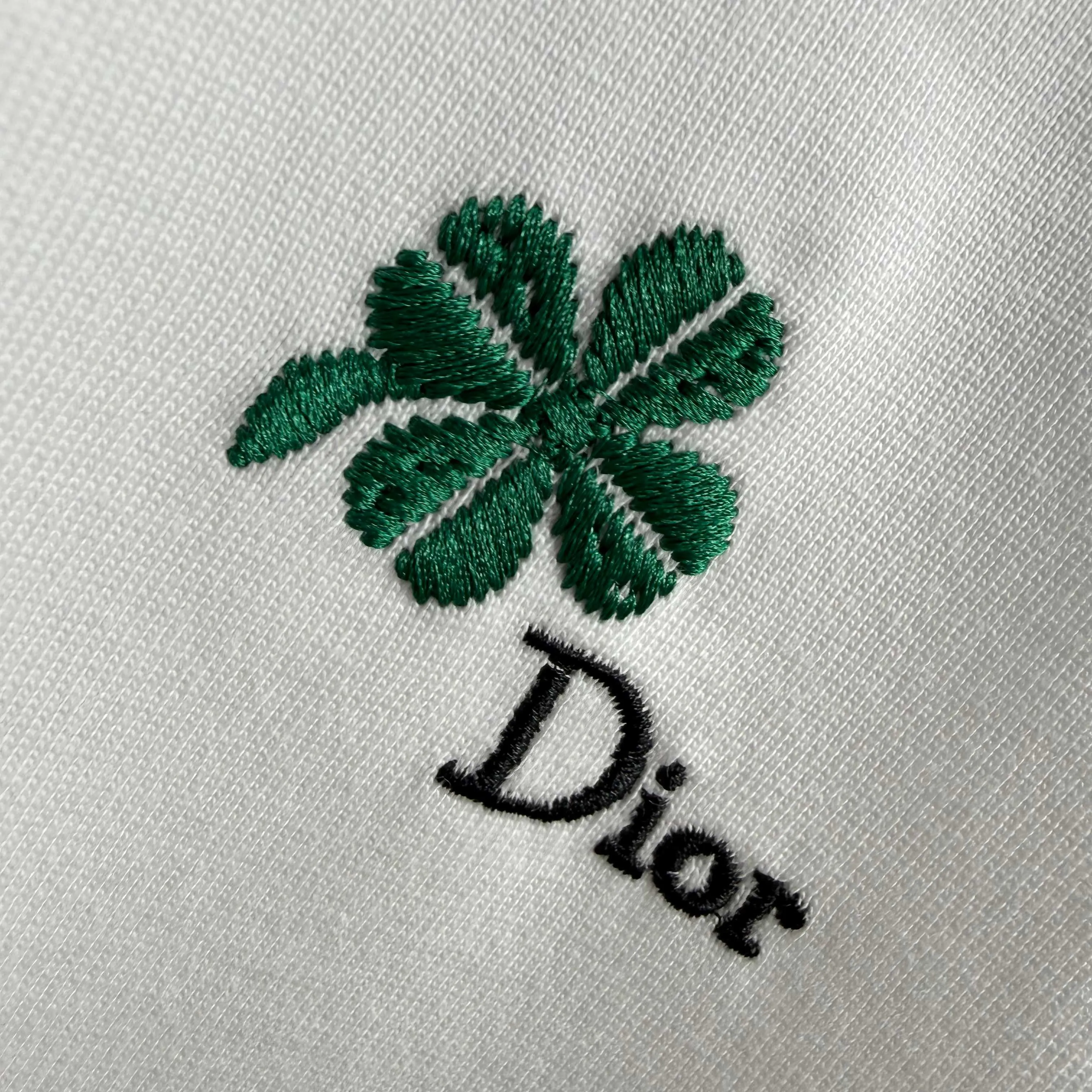 # 90 Dio 2026 New Arrival Classic 🍀 T Same Style ：Black White Red Gray Size： S （90-130 ） M （120-150 ） L （140-165 ） XL （160-180 ） XXL （180 ）