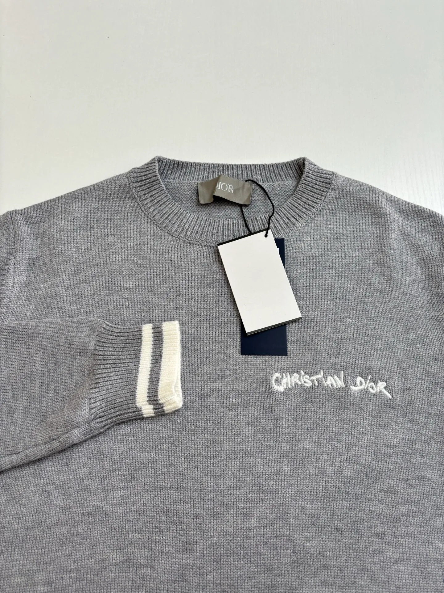 Dio 25Fw 70 30 40 。 ， 12 。 Classic ， ， ， ， 。 、 、 ， 。 ， ， ， ， 。 Size：S/M/L