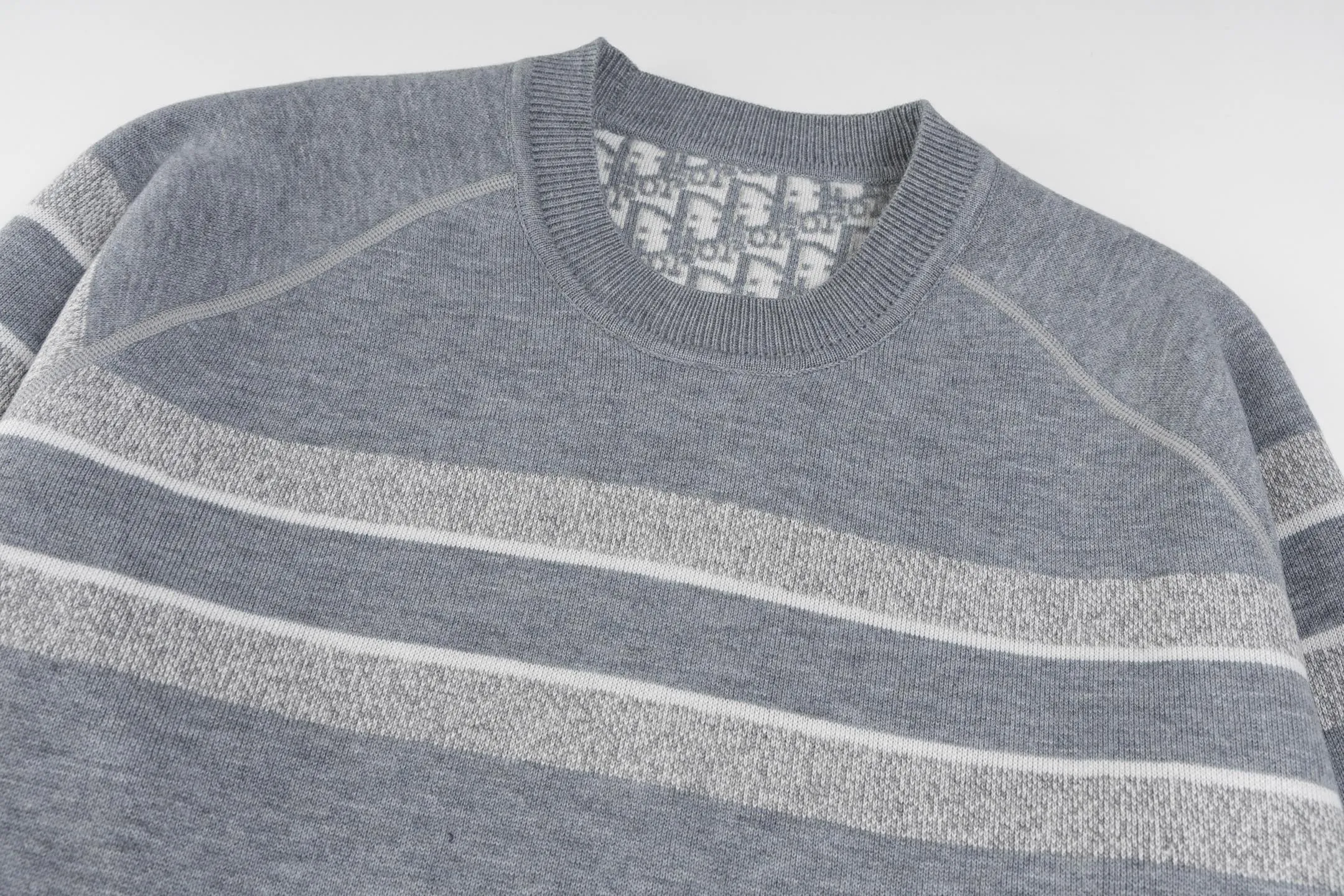 【 】 CD 25FW （Gray） ， New Arrival Oblique ， 。 ， 。 Oblique ， ， 。 ， 。 ， 。 DIOR 。 ， Quality 。 ， 。 Size:S/M/L