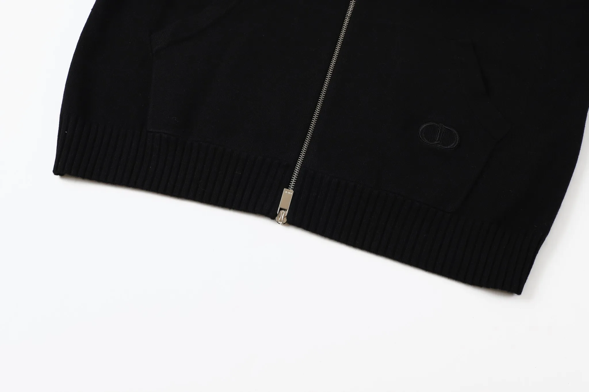 DIO *2024AW New Arrival CD Icon ， ， ， 💯 ， ， ， Same Style ：Black Sizes：S-XL