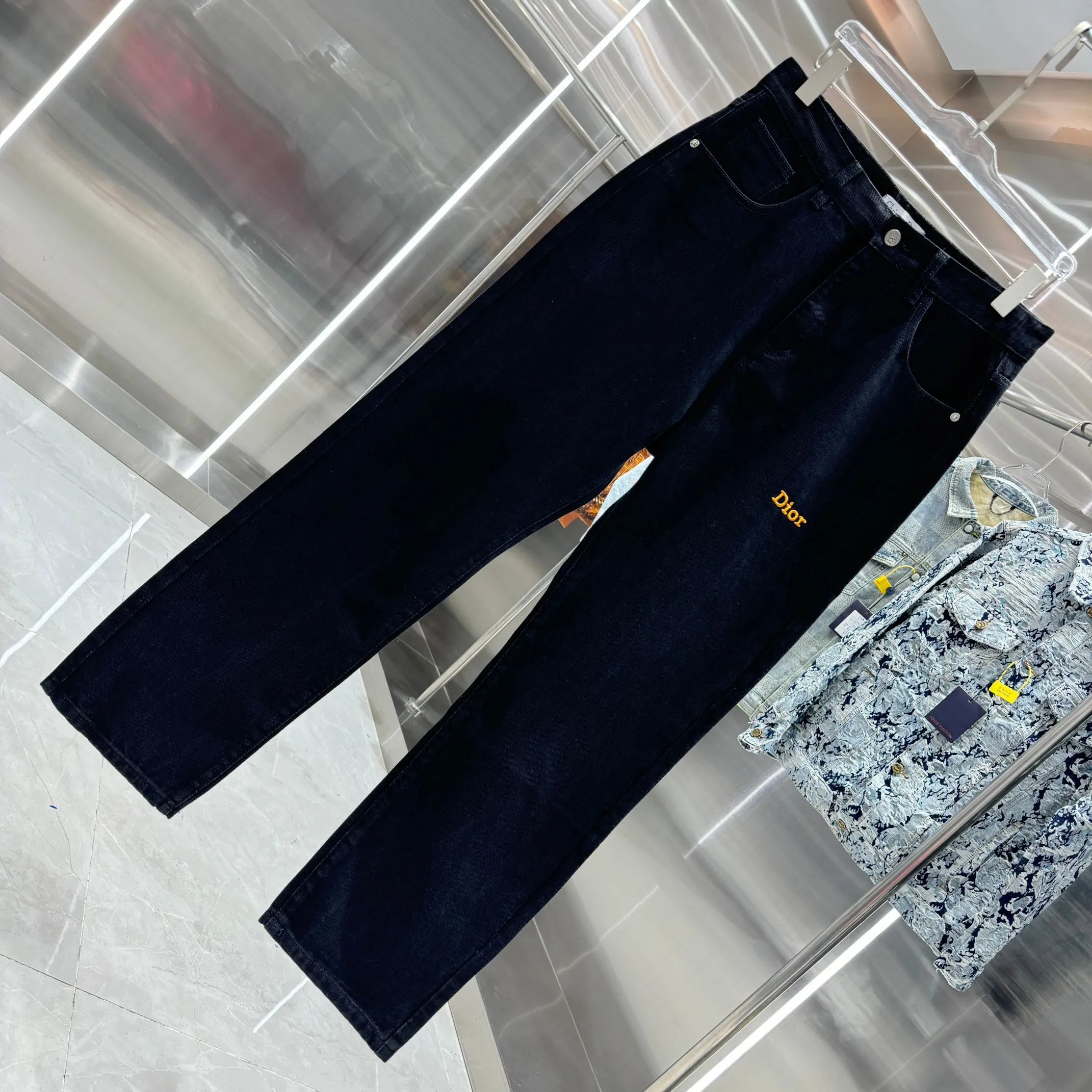 25 LOGO ！ ~ ! , ! , Versatile Size：28 30 32 34 36 ：Black