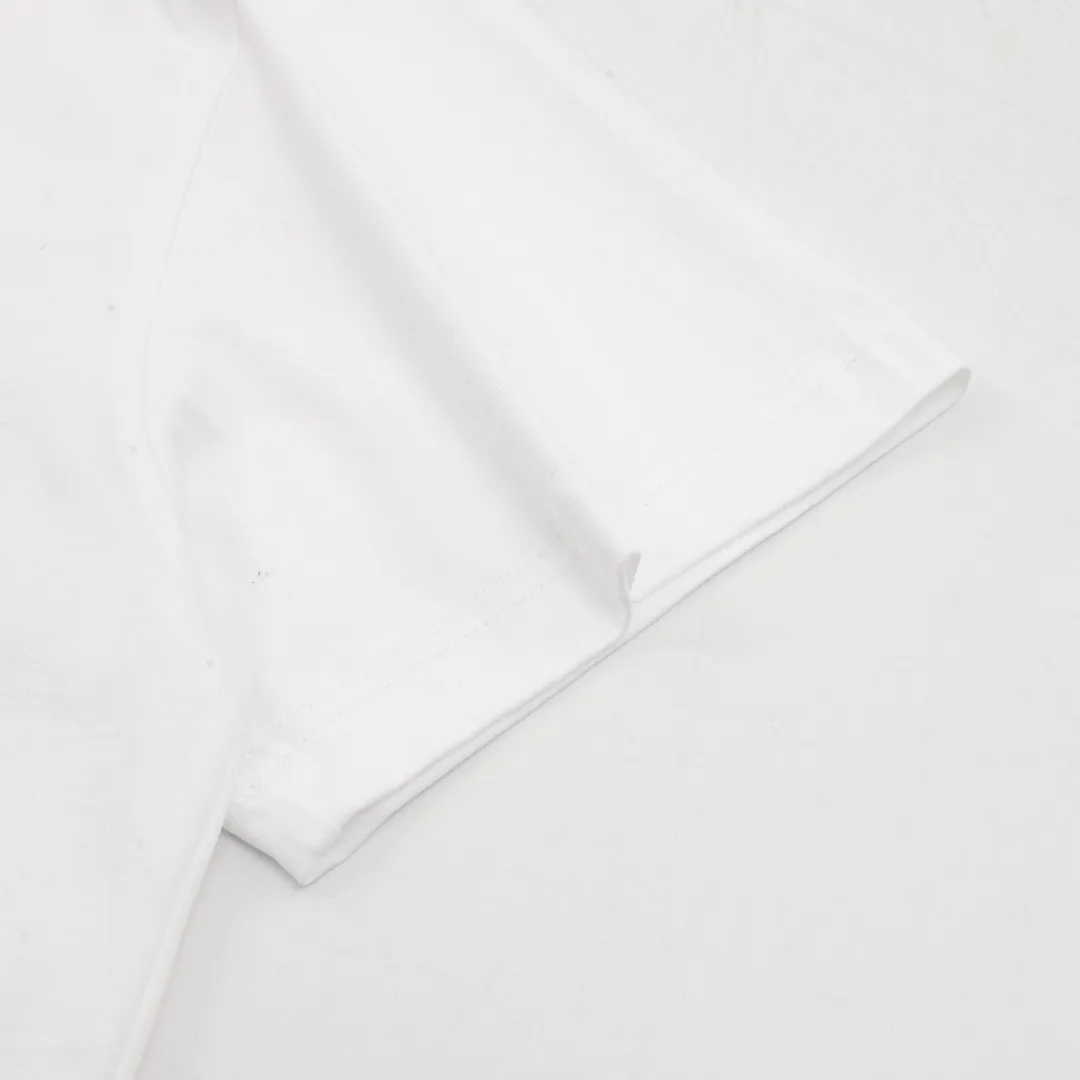 DIOR/ ： 32 ， ， 。 ： 1*1 ， 。 ： ， ， 1：1 ， 。 dior and hylton nel Series 。 Blue ，Classic ， 。 ， 。 dior and hylton nel 100%。Size：XS-L