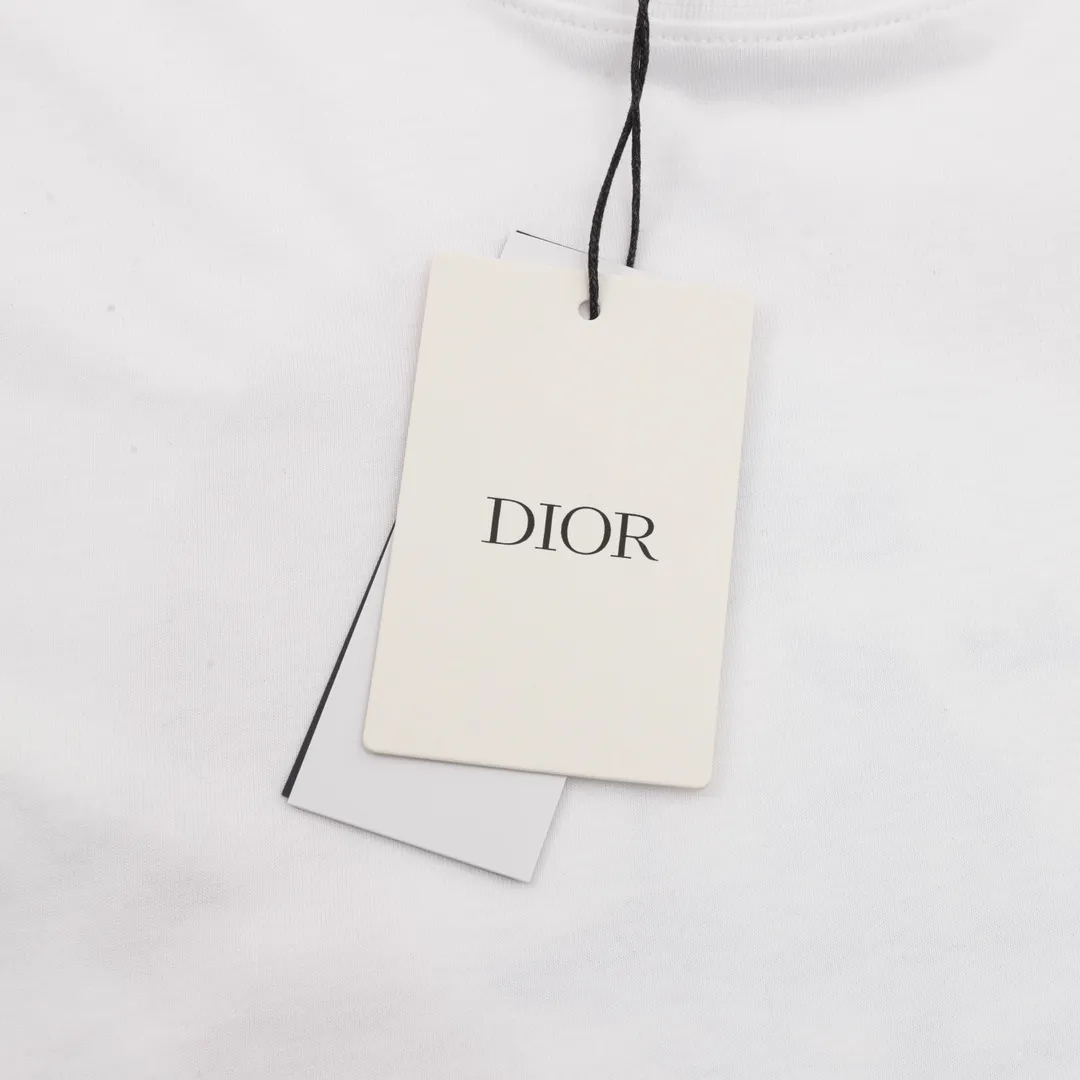 DIOR/ ： 32 ， ， 。 ： 1*1 ， 。 ： ， ， 1：1 ， 。 dior and hylton nel Series 。 Blue ，Classic ， 。 ， 。 dior and hylton nel 100%。Size：XS-L