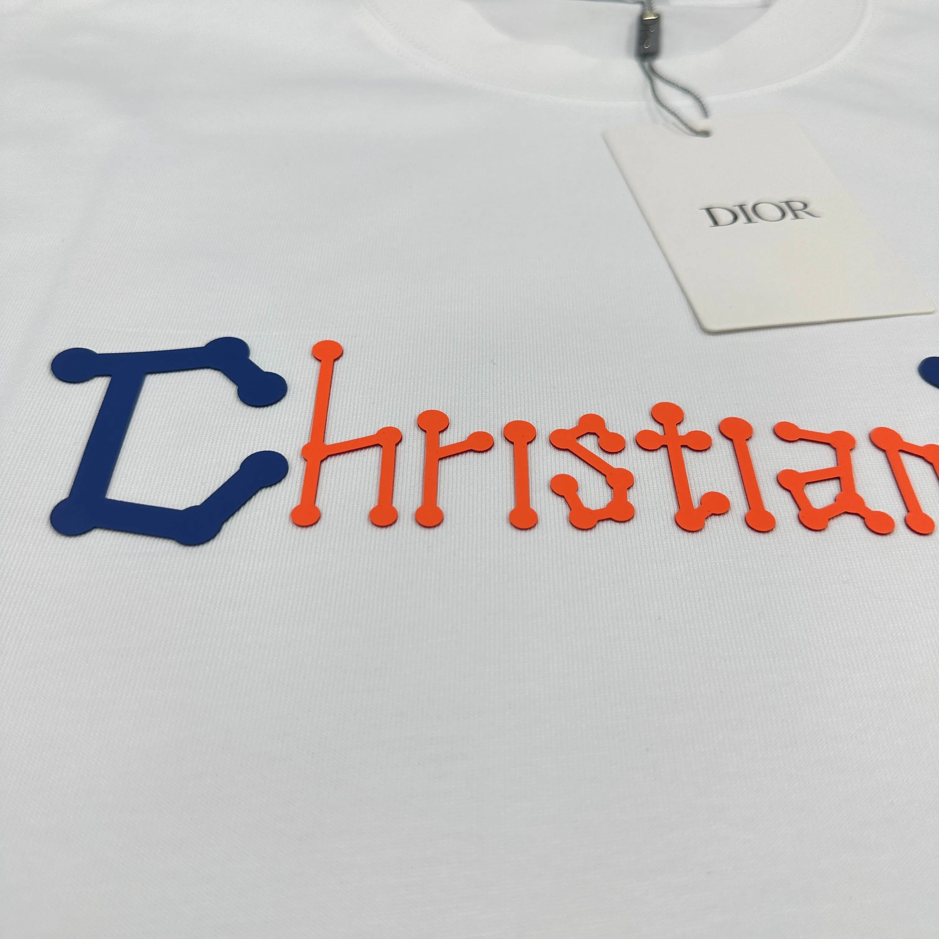 Dio 2025 New Arrival Classic T Same Style ：Black White Size： S （90-130 ） M （120-150 ） L （140-165 ） XL （160-180 ） XXL （180 ）