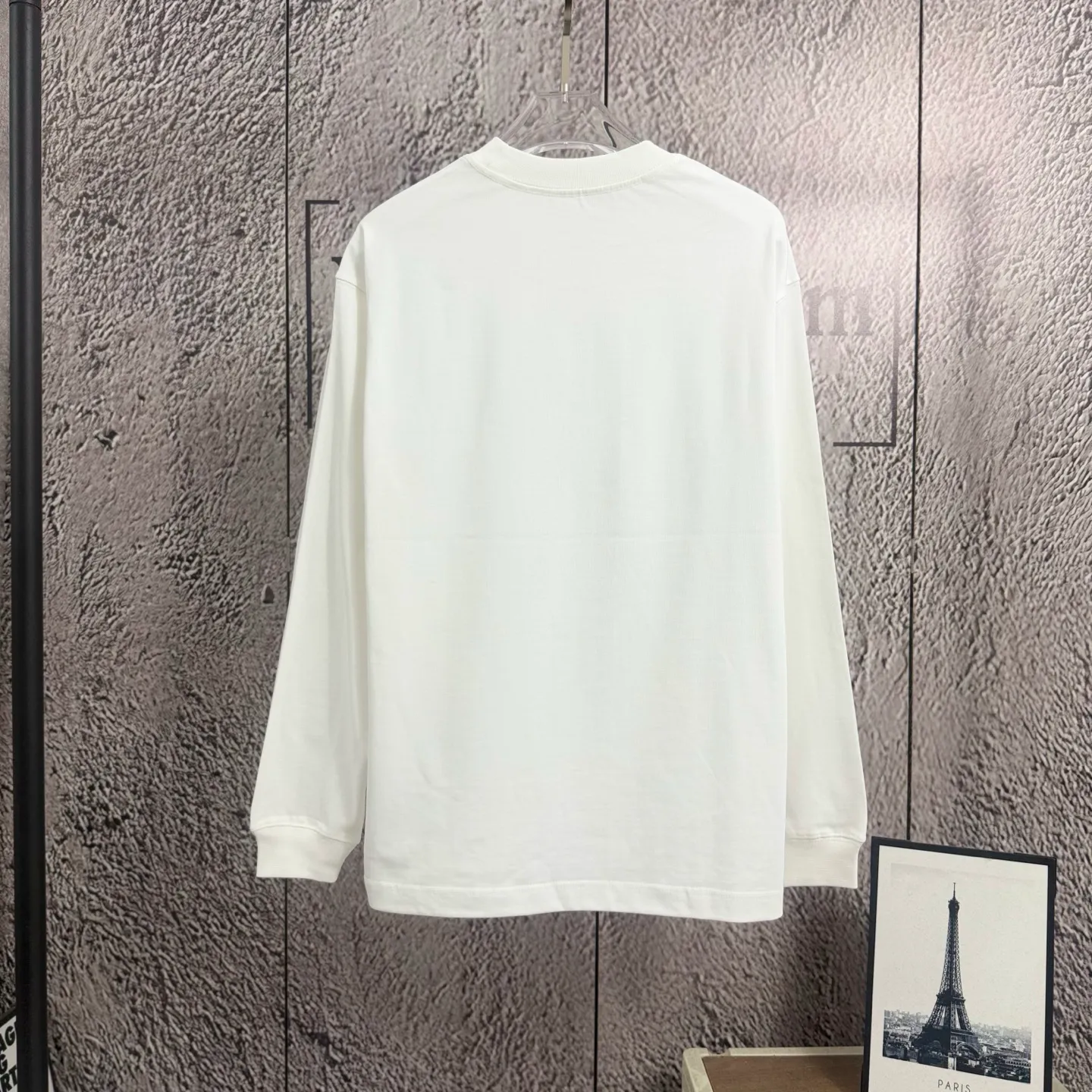 "𝙉𝙚𝙬⚜️Dior" 2026* Autumn and Winter New Arrival long-sleeved T-gram pure cotton three-dimensional print for men and women Same Style Size: S M L XL XXL Color: White Black Coffee Brown Gray Apricot