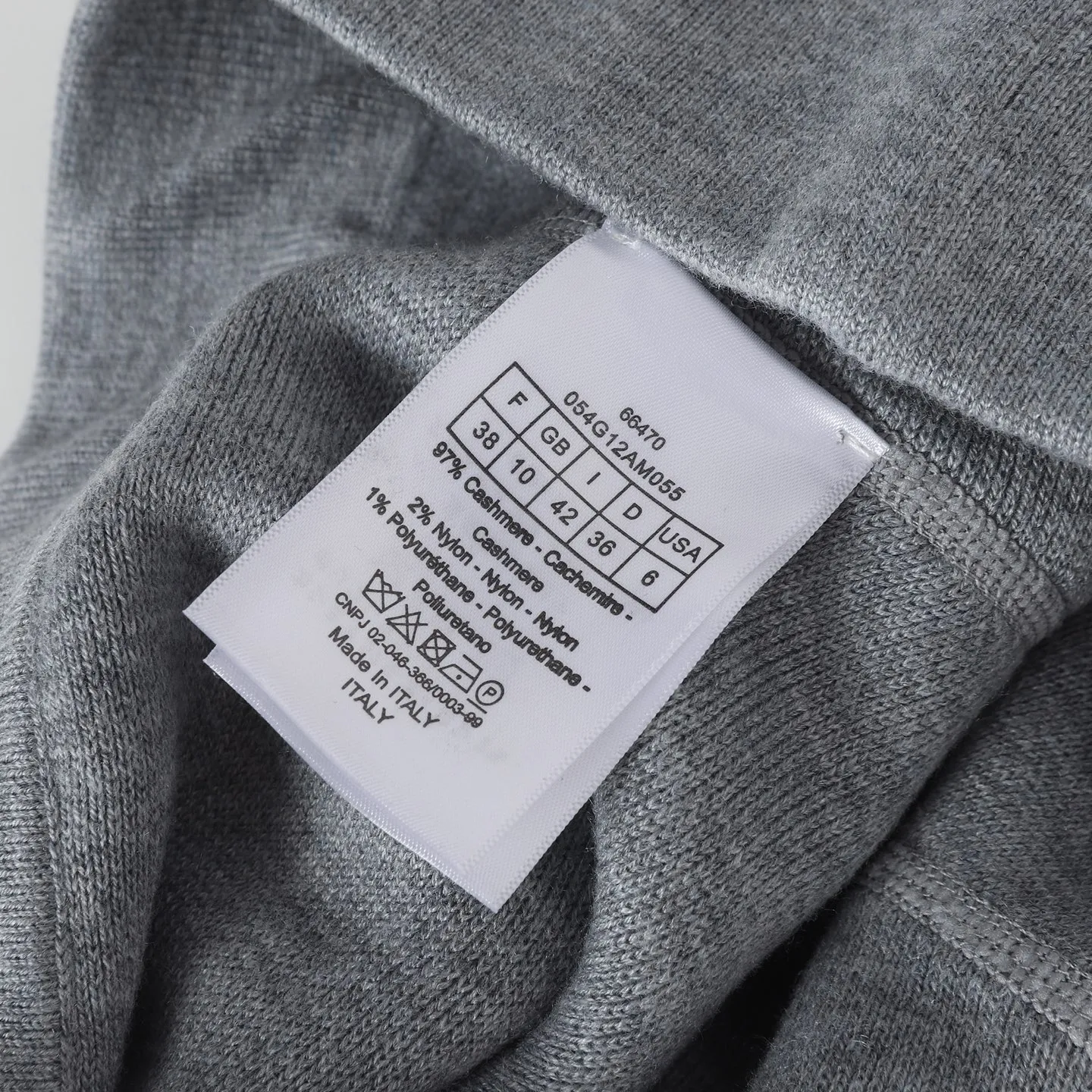 【 】 CD 25FW （Gray） ， 。 ， ， 。 ， 。Classic ， 。 ， 。 ， Breathable 。 ， Premium Quality， 。 Size:S/M/L