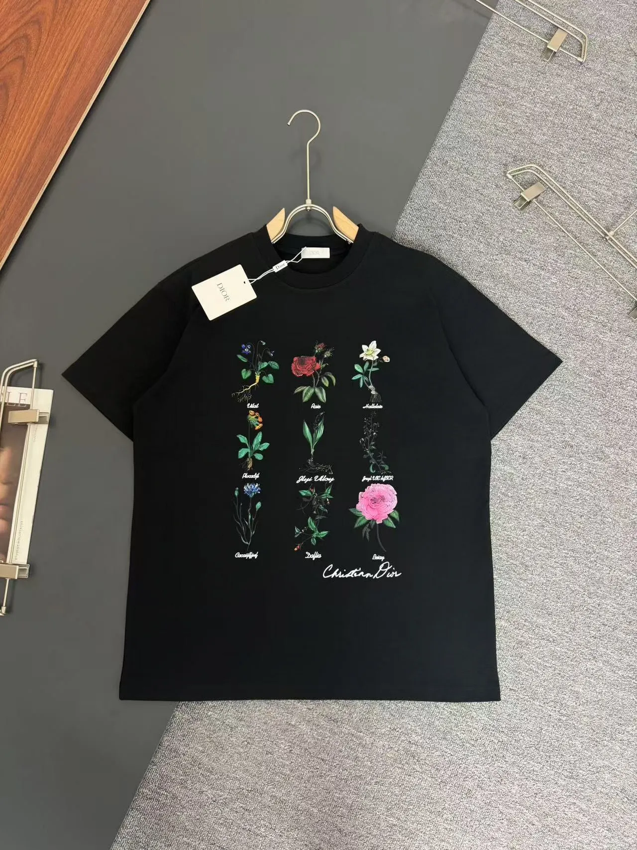 DIOR* g t Breathable logo New Arrival t ， ， Versatile ：Black White Sizes：S M L XL XXL