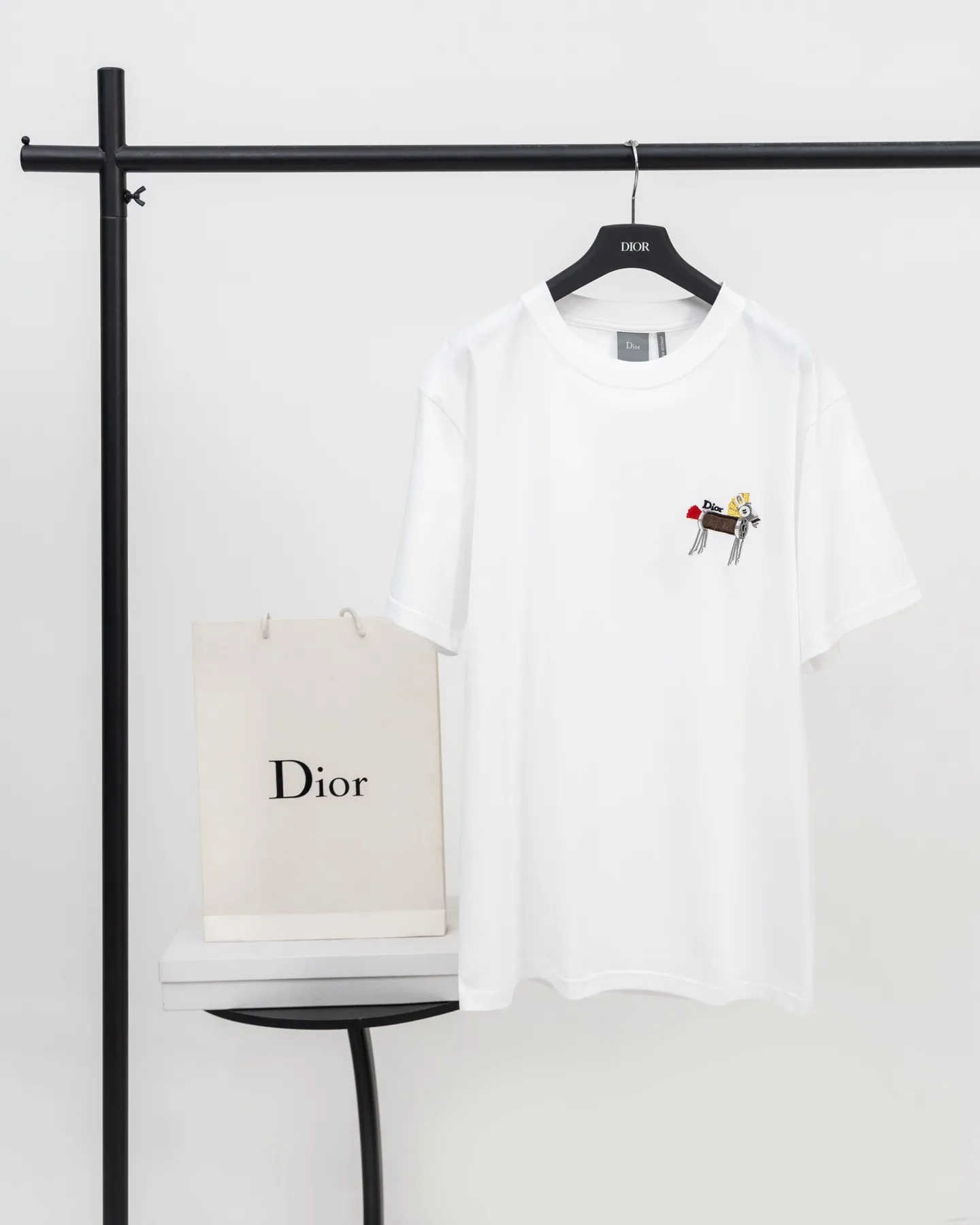 【 . Quality】 DIOR T ：24 185G ：32 1×1 G 24 ， 。 ， 。 ， 。 ， ， 。 Rebound ， ； ； ， Breathable ， Wear-Resistant， 。 ， 12-15 ， 6 。 ， ， 0.8-1.2mm ， 。 ， 。 ， ， 。 ， 。 ：8877# ：White Gray Size：XS S M L