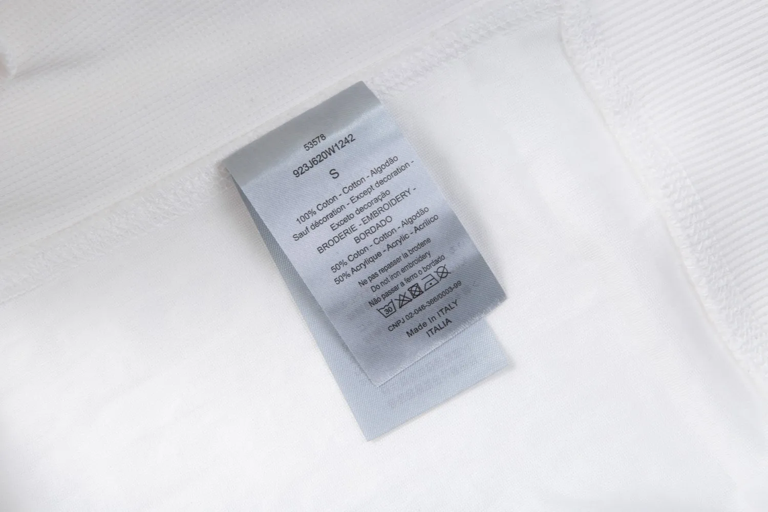 # ，Premium ， Quality Dio* logo ， ， ， 1:1 ， ，Oversize ， ， ， Same Style， ， Premium ， Quality。 Size: XS S M L : Black White Blue