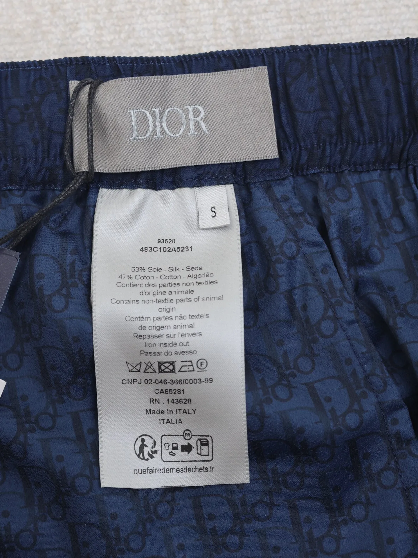Dio Obliaue Series， Classic Oblique 。 ， ， 。 ， 。 Size：S/M/L/XL