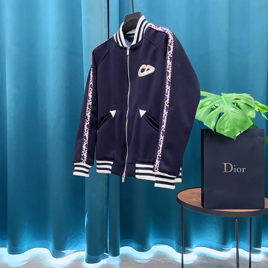 Dior➡️ ， 。 LV ， ， 。 1 ， 。 ， 。Premium ！ ！ Quality！