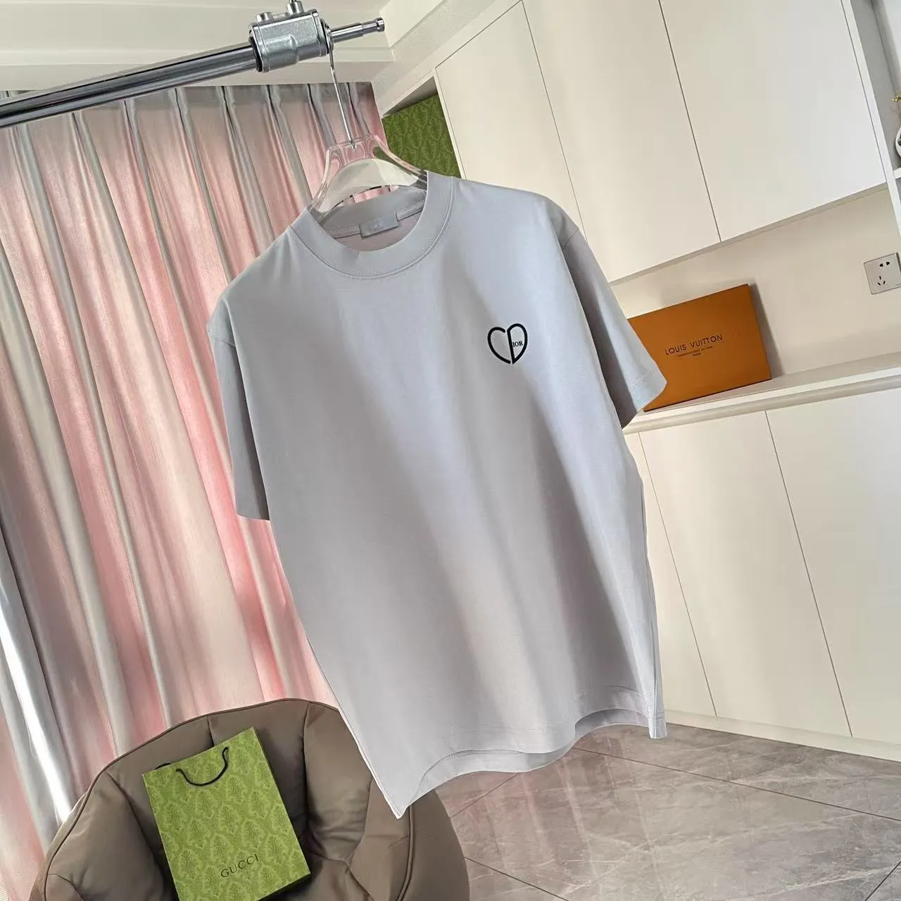 Dio 2025 New Arrival T g Same Style ：Black White Red Gray Size: S M L XL XXL ​