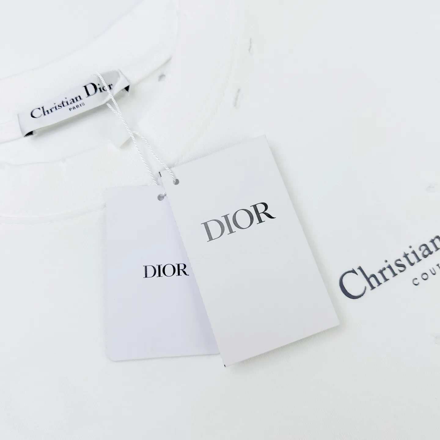 DIOR . ： （ ） 。 （Du Pont） ， ， ，Breathable 。 ： logo Series Size：XS S M L ：Black White