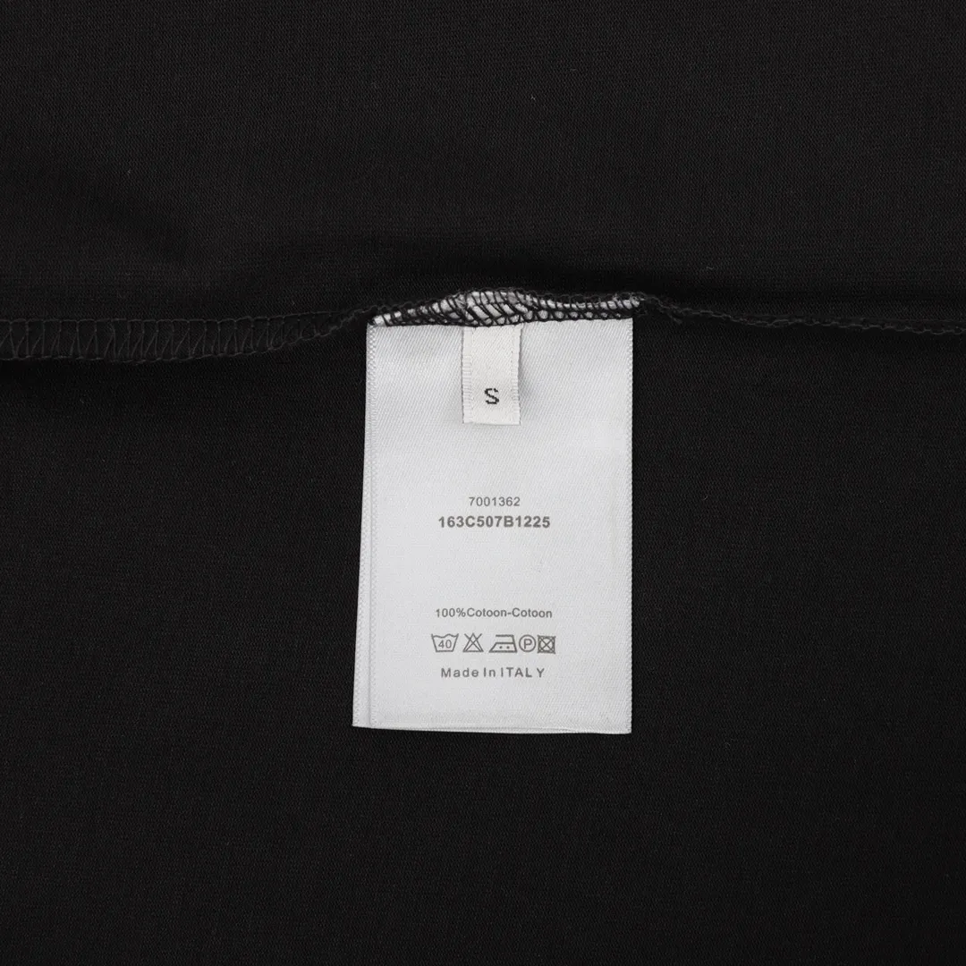 DIOR/ logo TEE 24 New Arrival T， ， Quality 。 100% ， Breathable， Breathable ， logo P logo ， ， BIGGER ！ TEE! Same Style ：White Black size：S-L