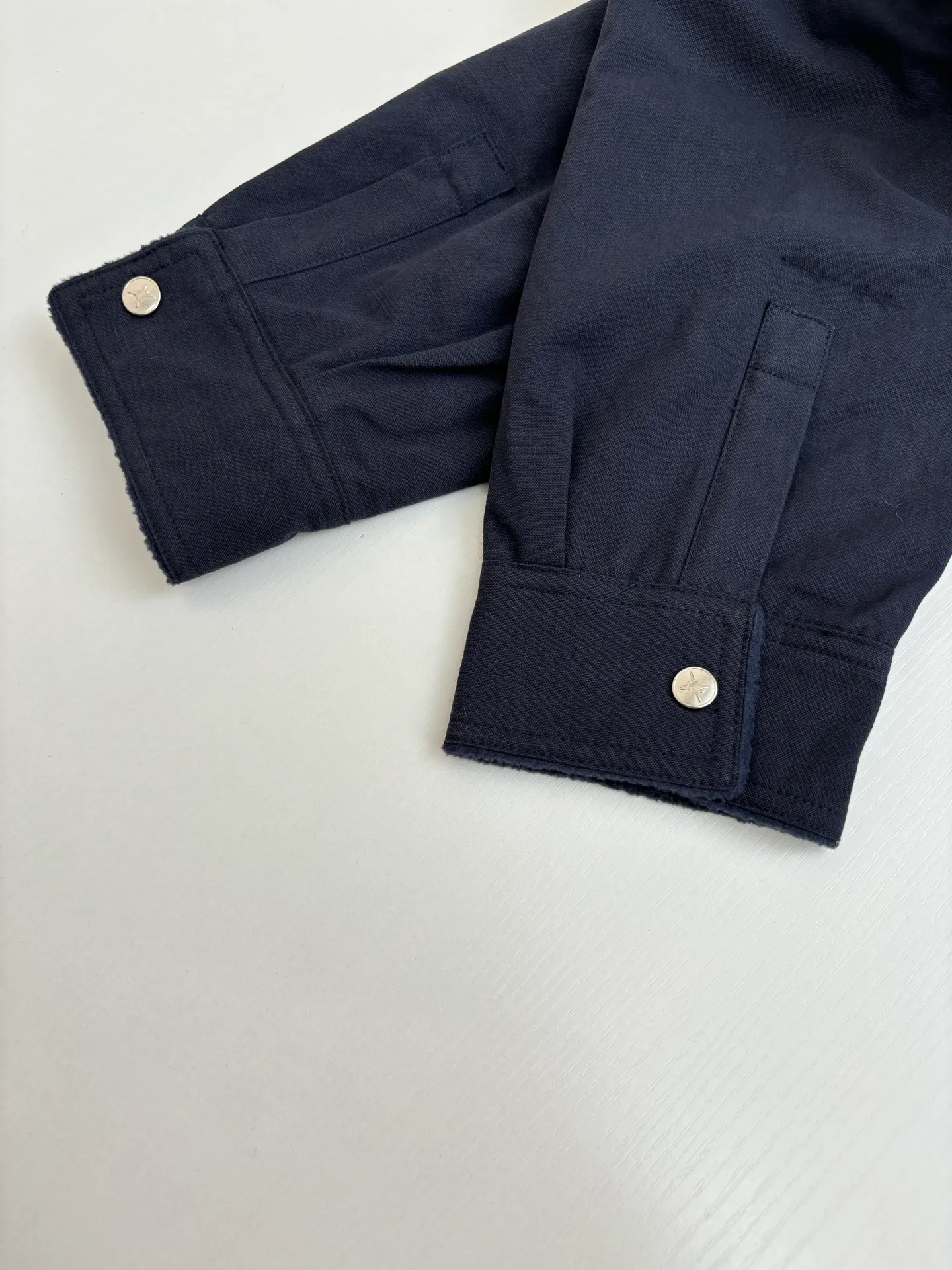 Dio 24New Arrival Blue Blue ， AND LEWIS HLTON ， Classic 。 ， Size：S/M/L/XL