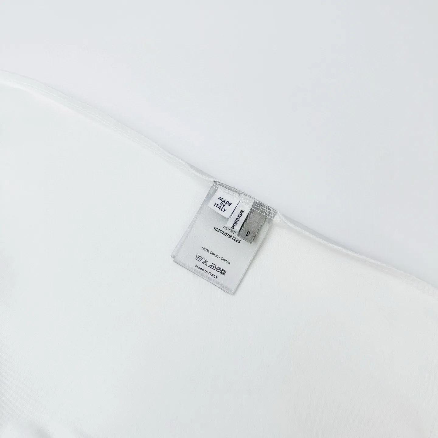 DIOR CD New Arrival （ ） . ： （ ） ， 、 Quality， 。 ： logo Series Size：XS S M L ：Black White Light Gray Green