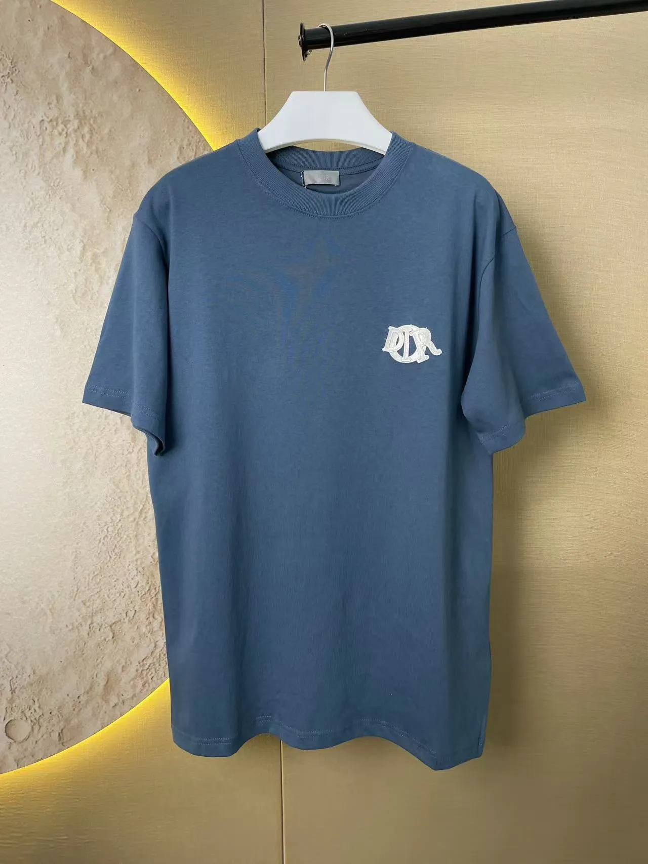 Dior ： Blue（ ）， ，White， Size S-XL 12S ， g。 ， ， 。 ， ， 。 ， ， ； 。 ， ， ； ， 。 ， ， 。 、 、 。 Size：s m l xl