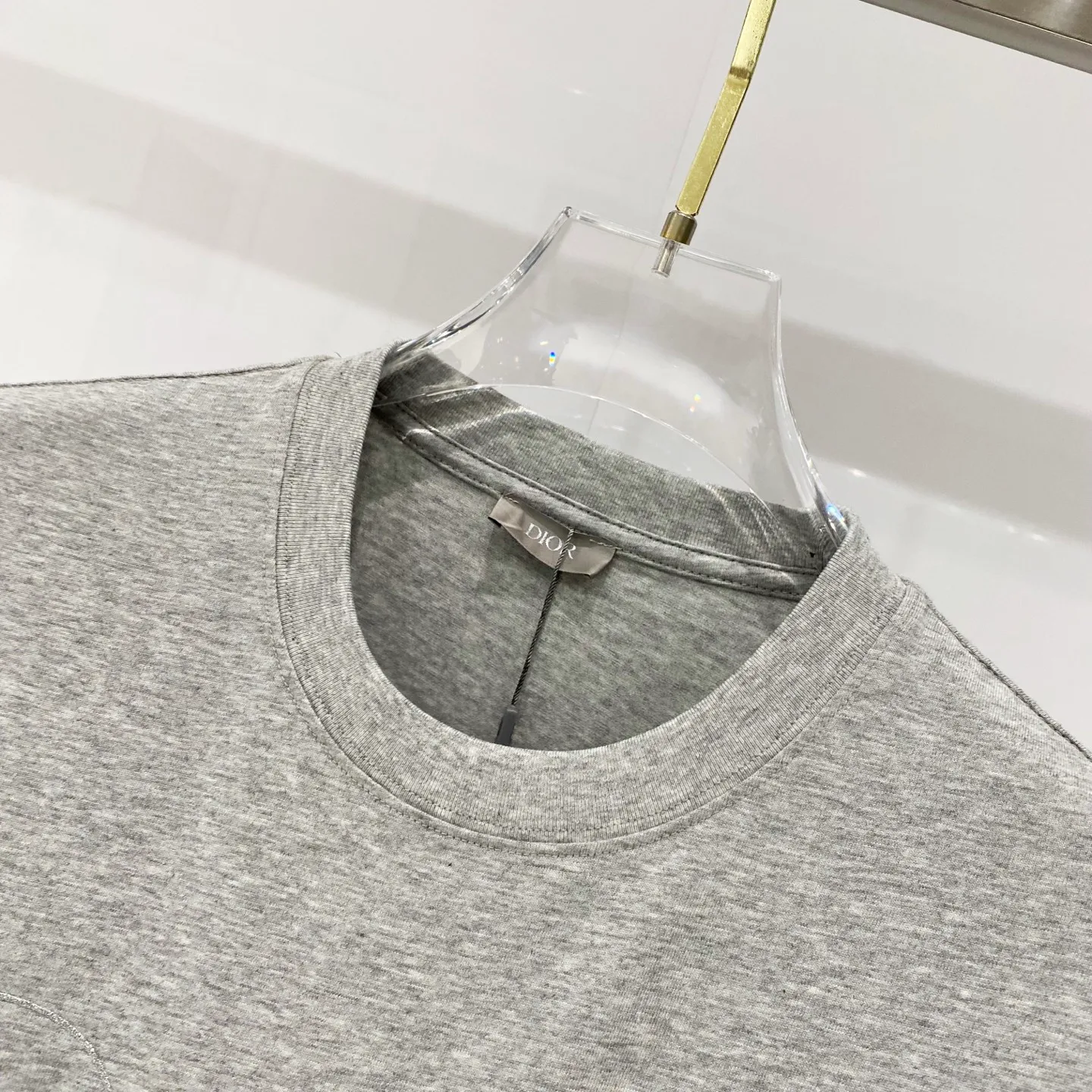 Dior/ - T Classic ✍️ LOGO Quality 100 ％ Versatile Size:XS-L :Black.White.Gray.Light Green