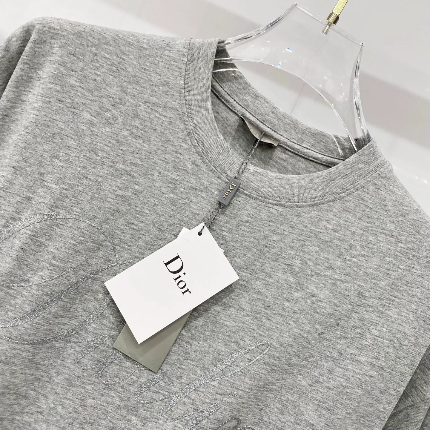 Dior/ - T Classic ✍️ LOGO Quality 100 ％ Versatile Size:XS-L :Black.White.Gray.Light Green