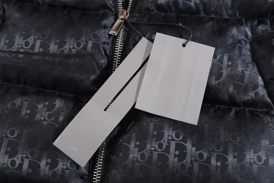 （ ） CD ,000 Obli que Dior “DIOR” Oblique “DIOR” “DIOR” 90% （ ） Same Style Sizes：46 48 50 52