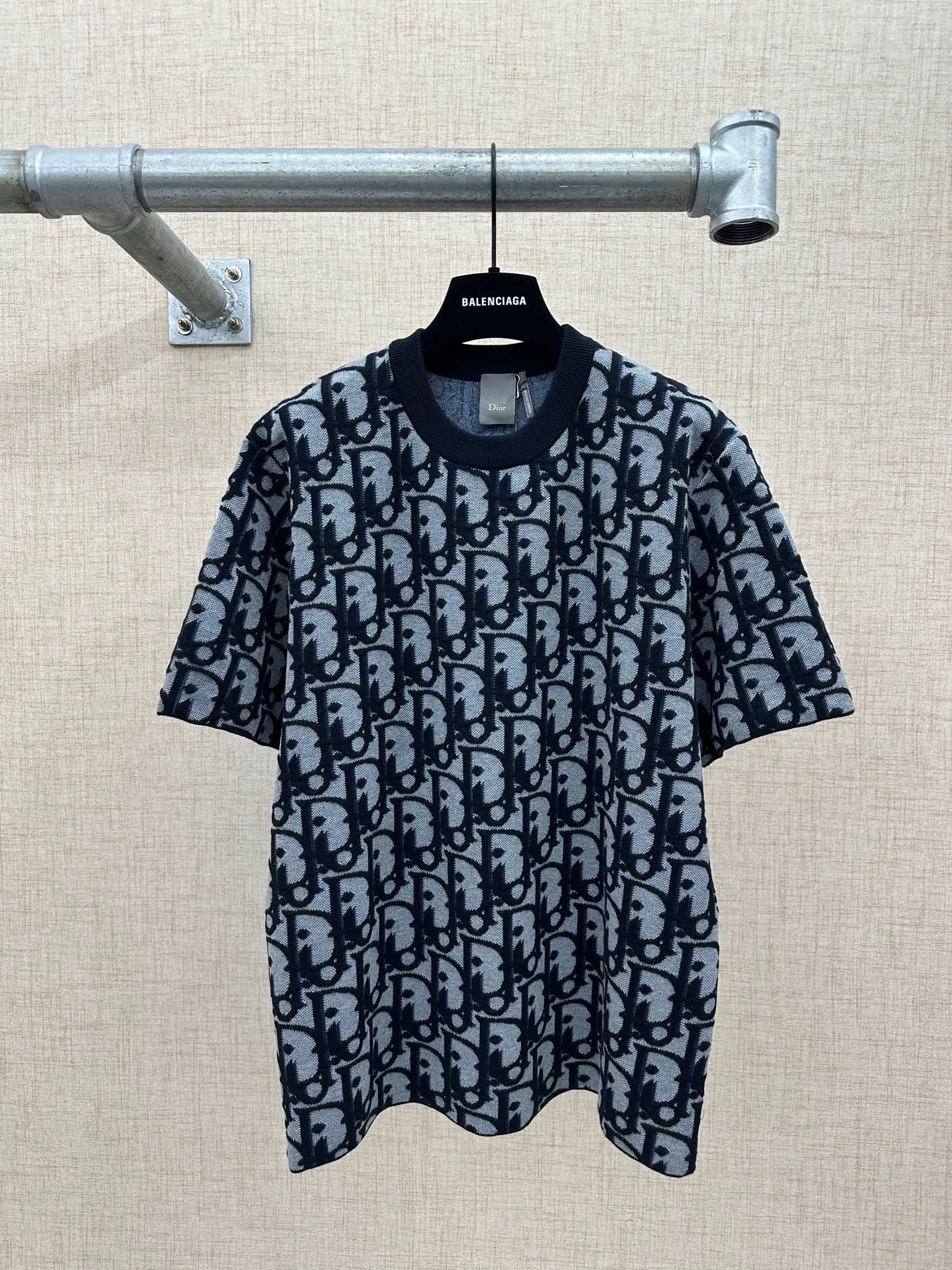 Dior/ Oblique T 2026ss New Arrival Dior Oblique Classic ，Dark Blue Light Gray ， ， ， 。 52% 、31% 、13% ， ， 。 Sizes：S、M、L、XL、