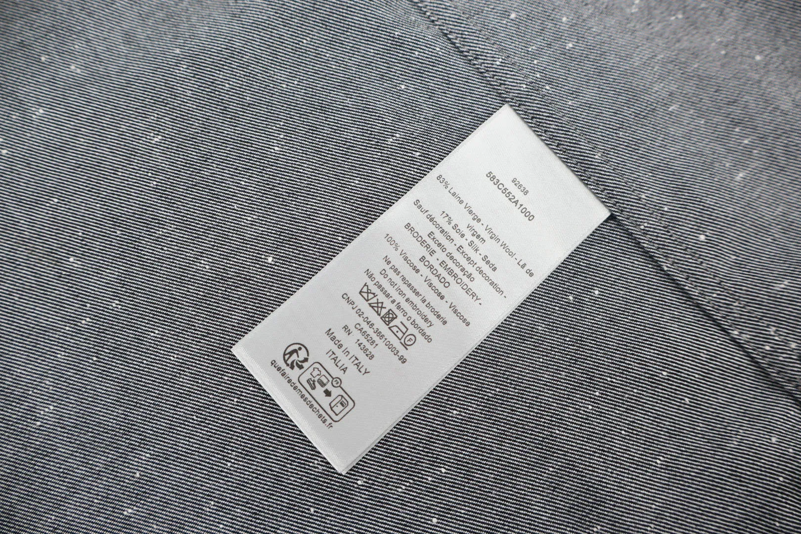 CD 19000 ， ，White In Stock ， 30 ， 。 1：1 1：1 。 Size:46-48-50-52